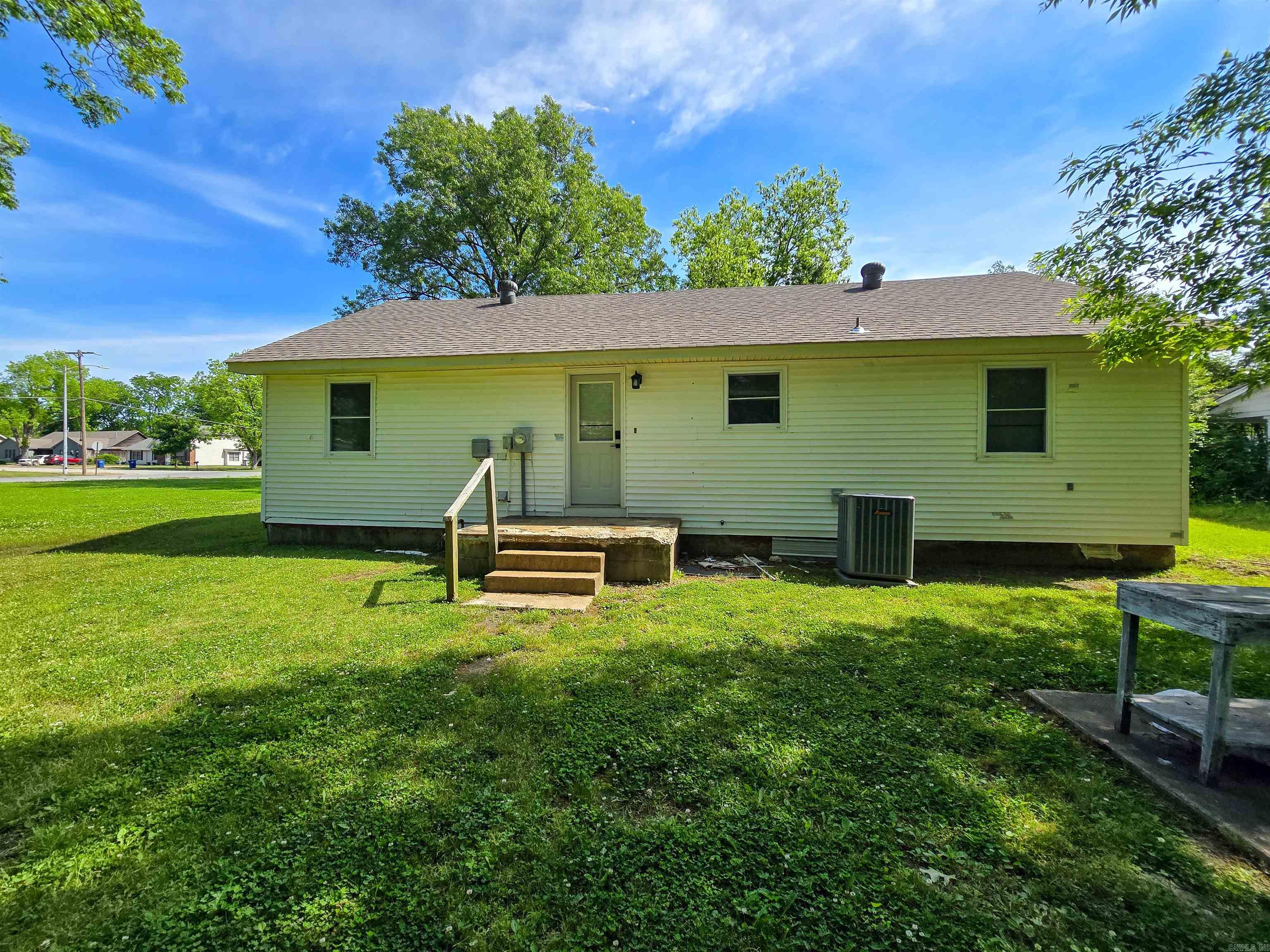 E RITTER VICTORY - Residential