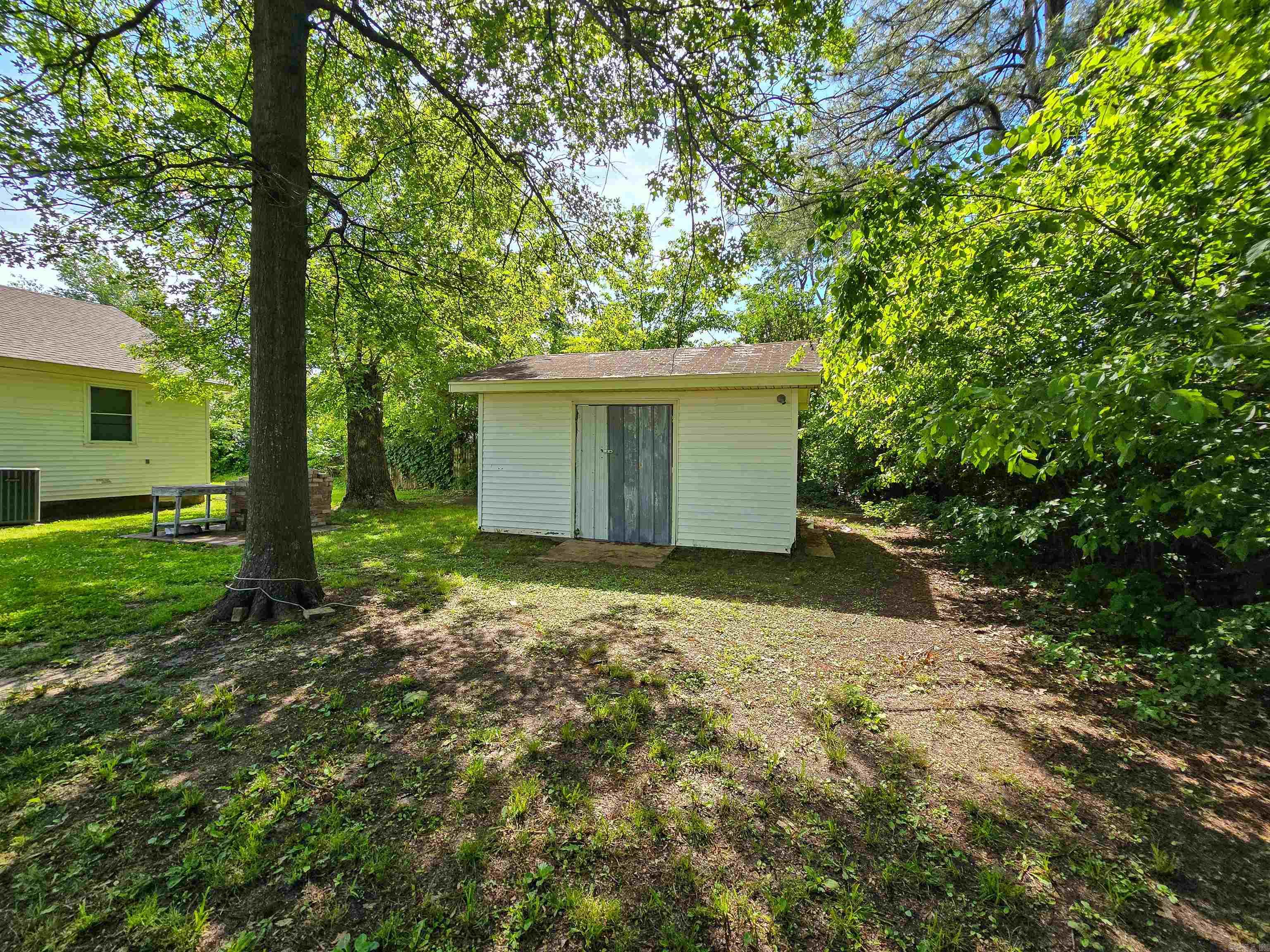 E RITTER VICTORY - Residential