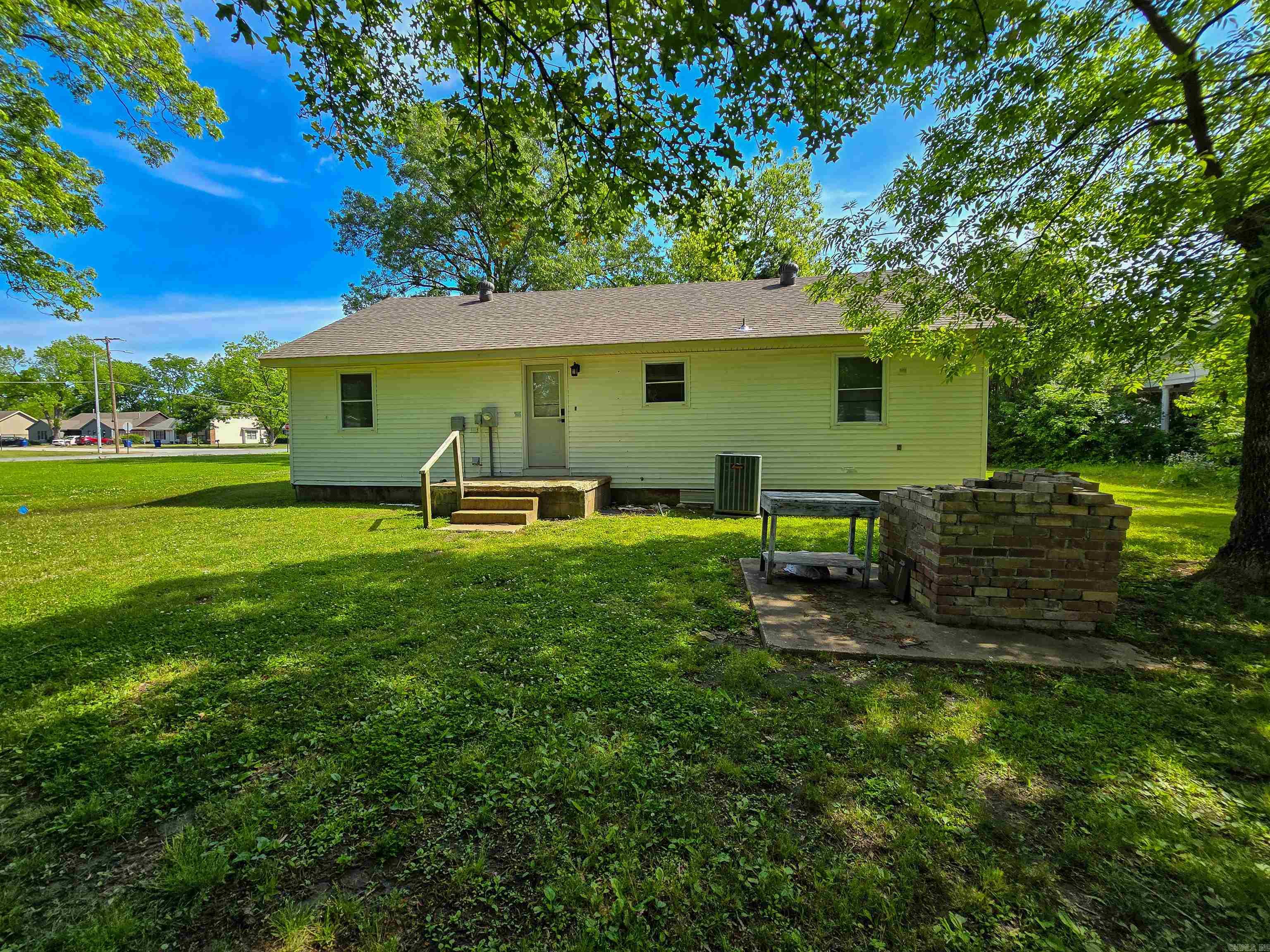 E RITTER VICTORY - Residential