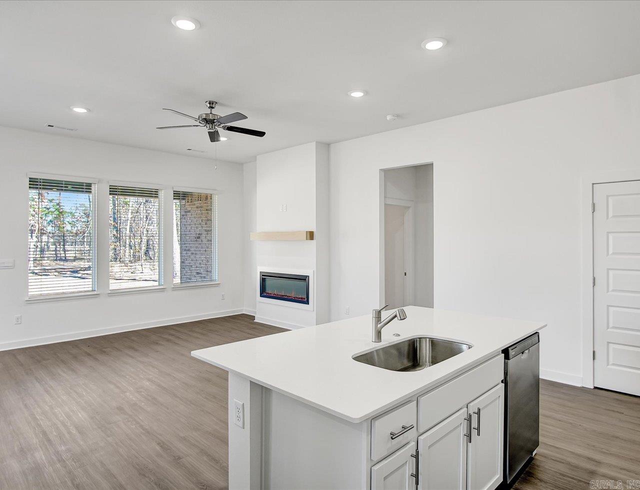 THE RESERVE AT COUNTRY CLUB PHAS - Residential