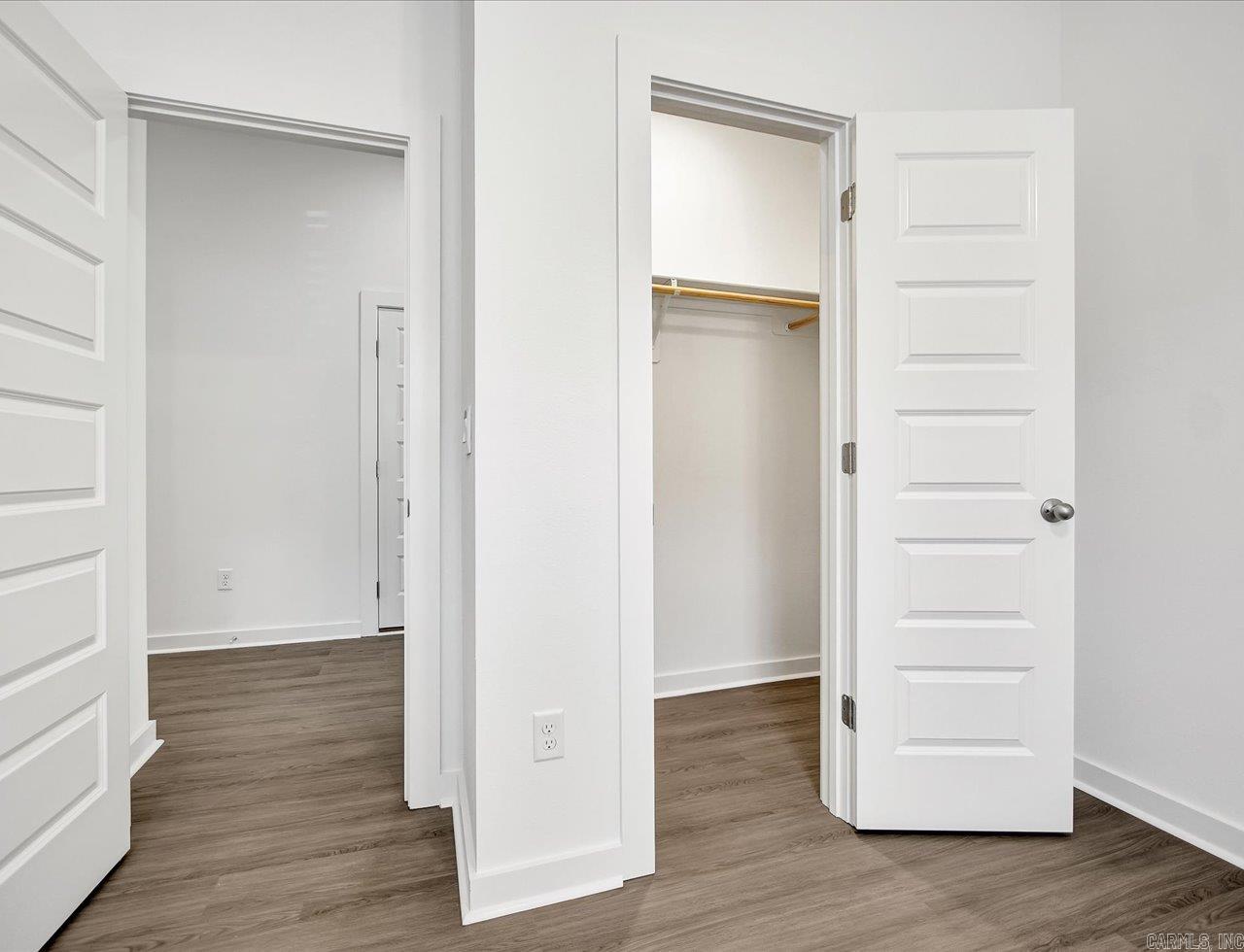 THE RESERVE AT COUNTRY CLUB PHAS - Residential