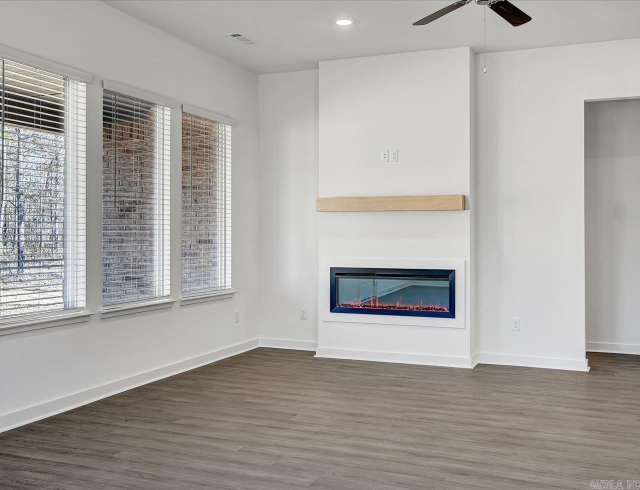 THE RESERVE AT COUNTRY CLUB PHAS - Residential