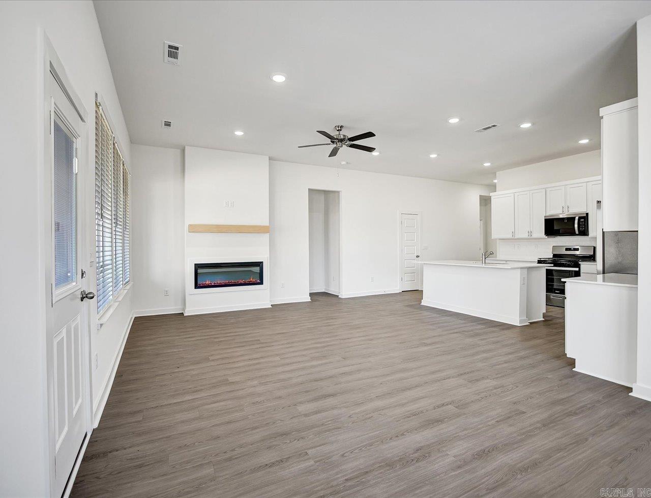 THE RESERVE AT COUNTRY CLUB PHAS - Residential