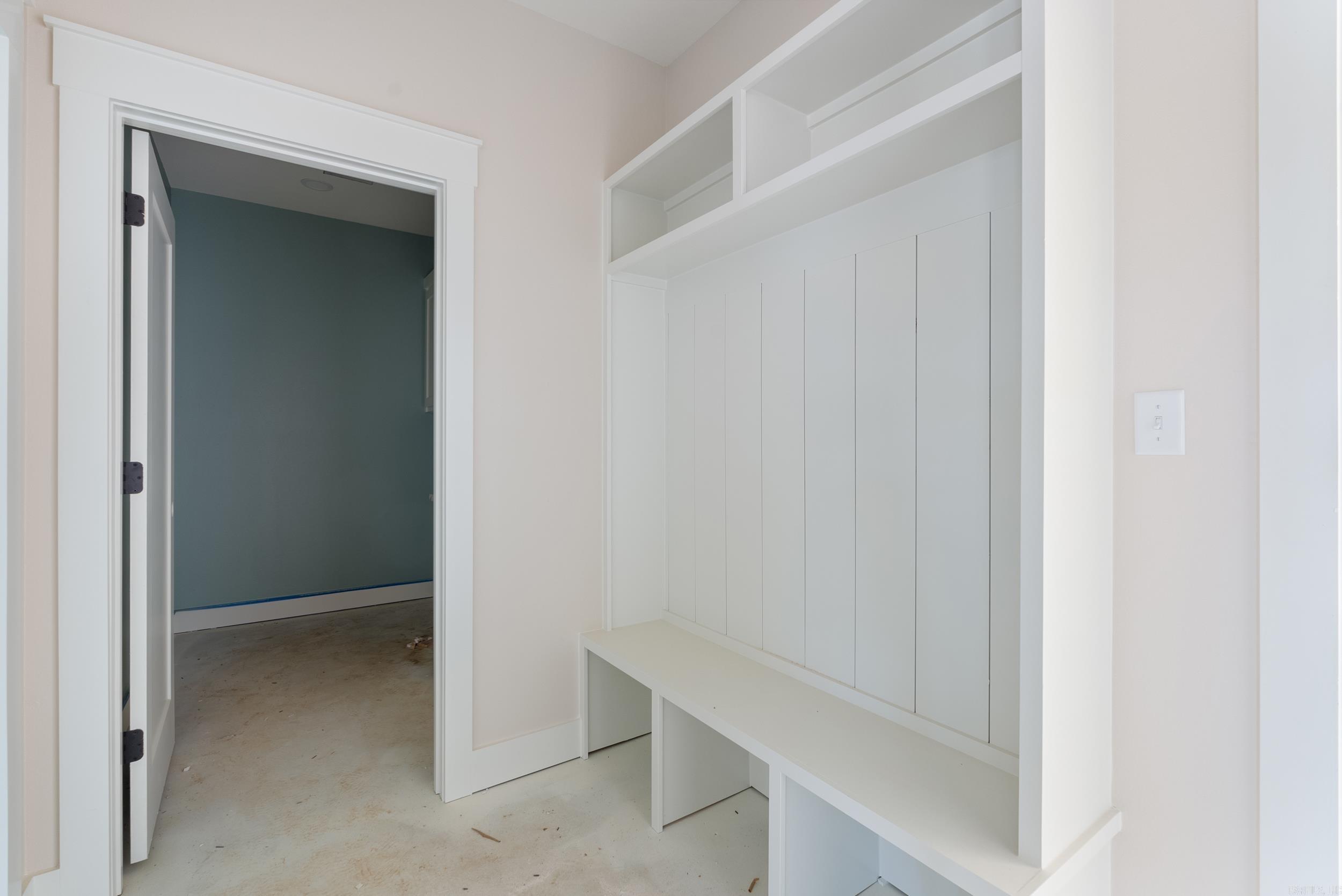 EAST MEADOW - Residential