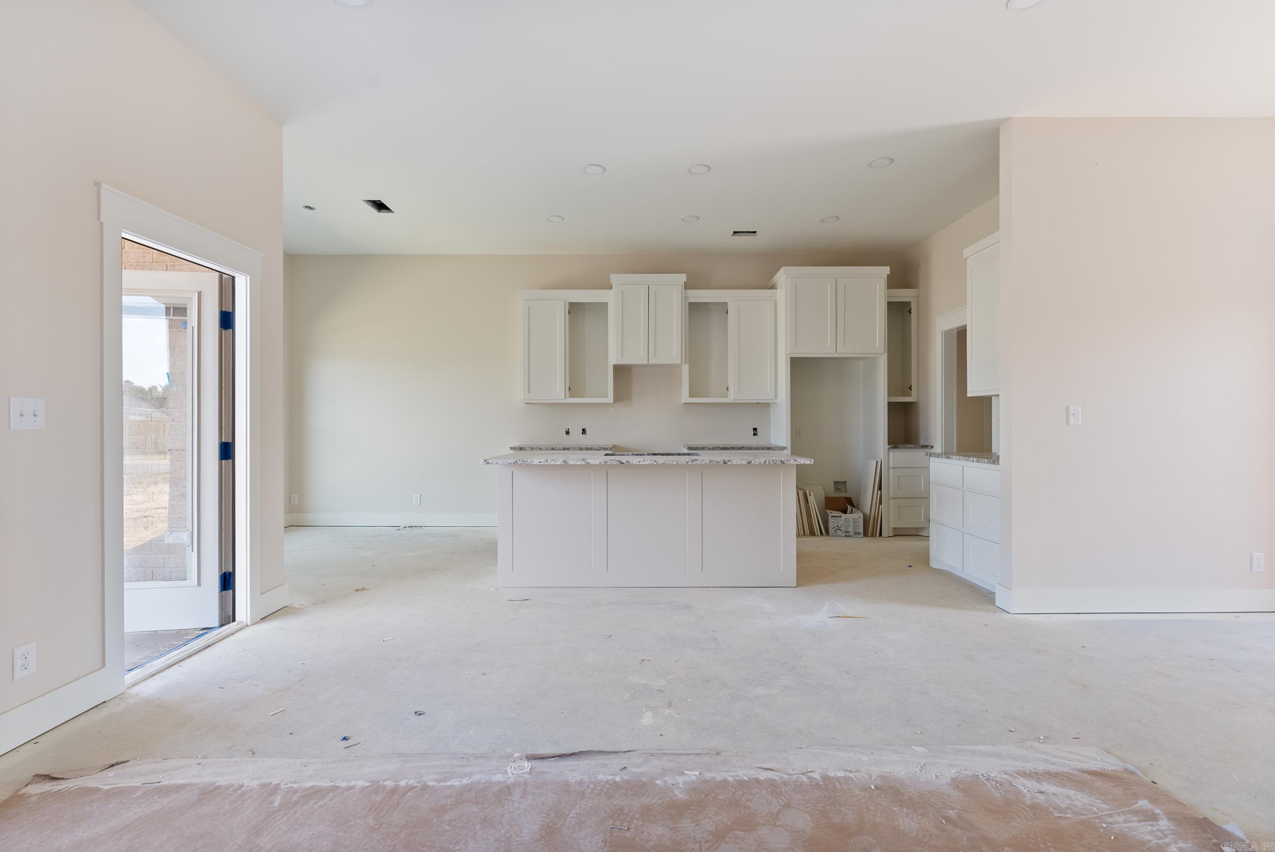 EAST MEADOW - Residential