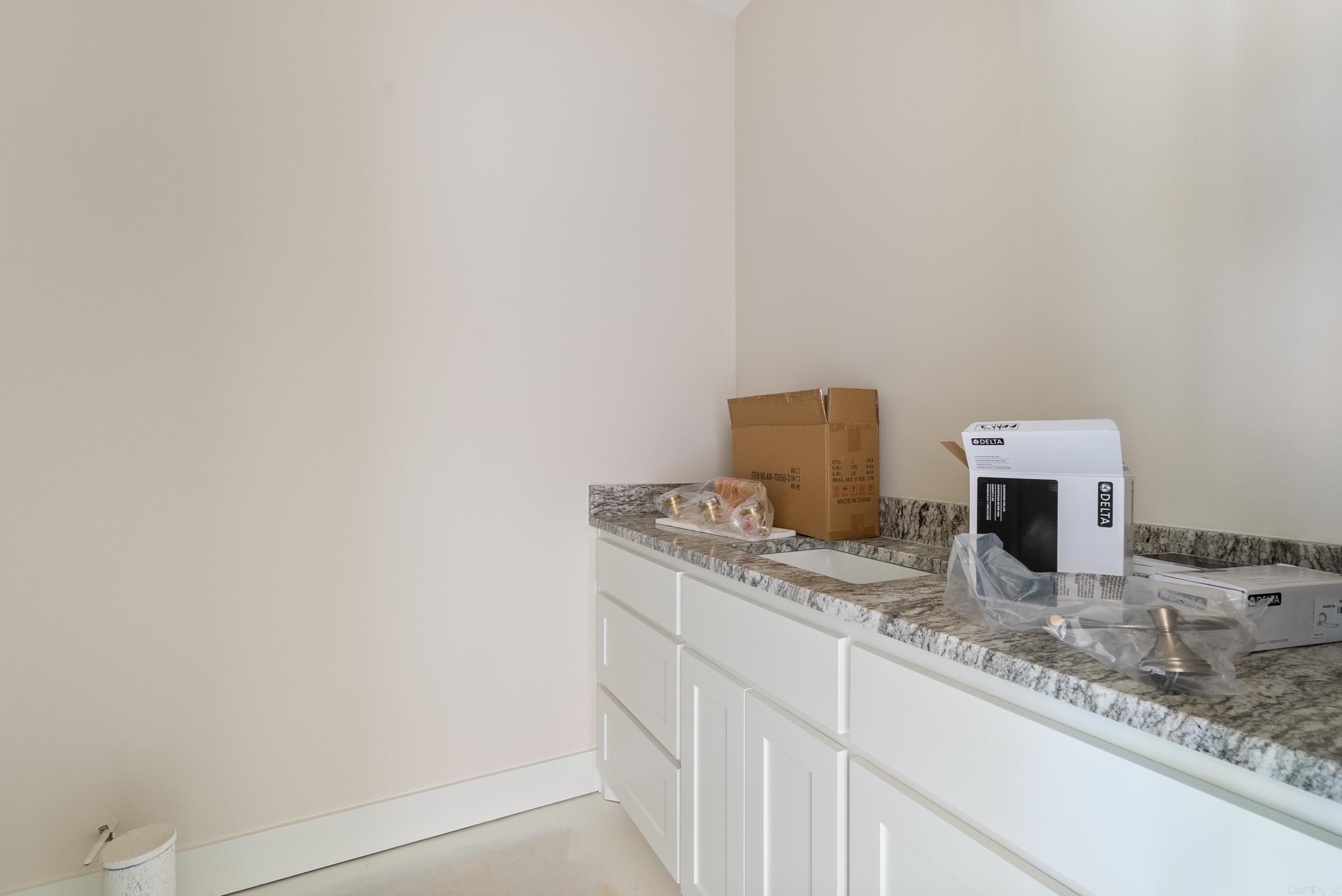 EAST MEADOW - Residential