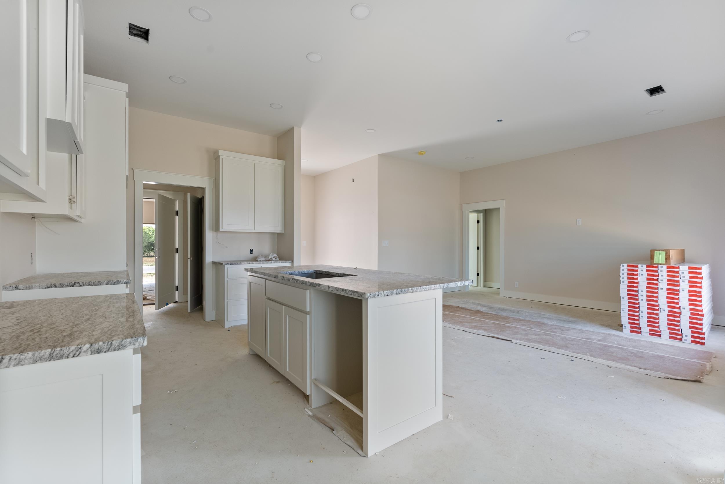 EAST MEADOW - Residential