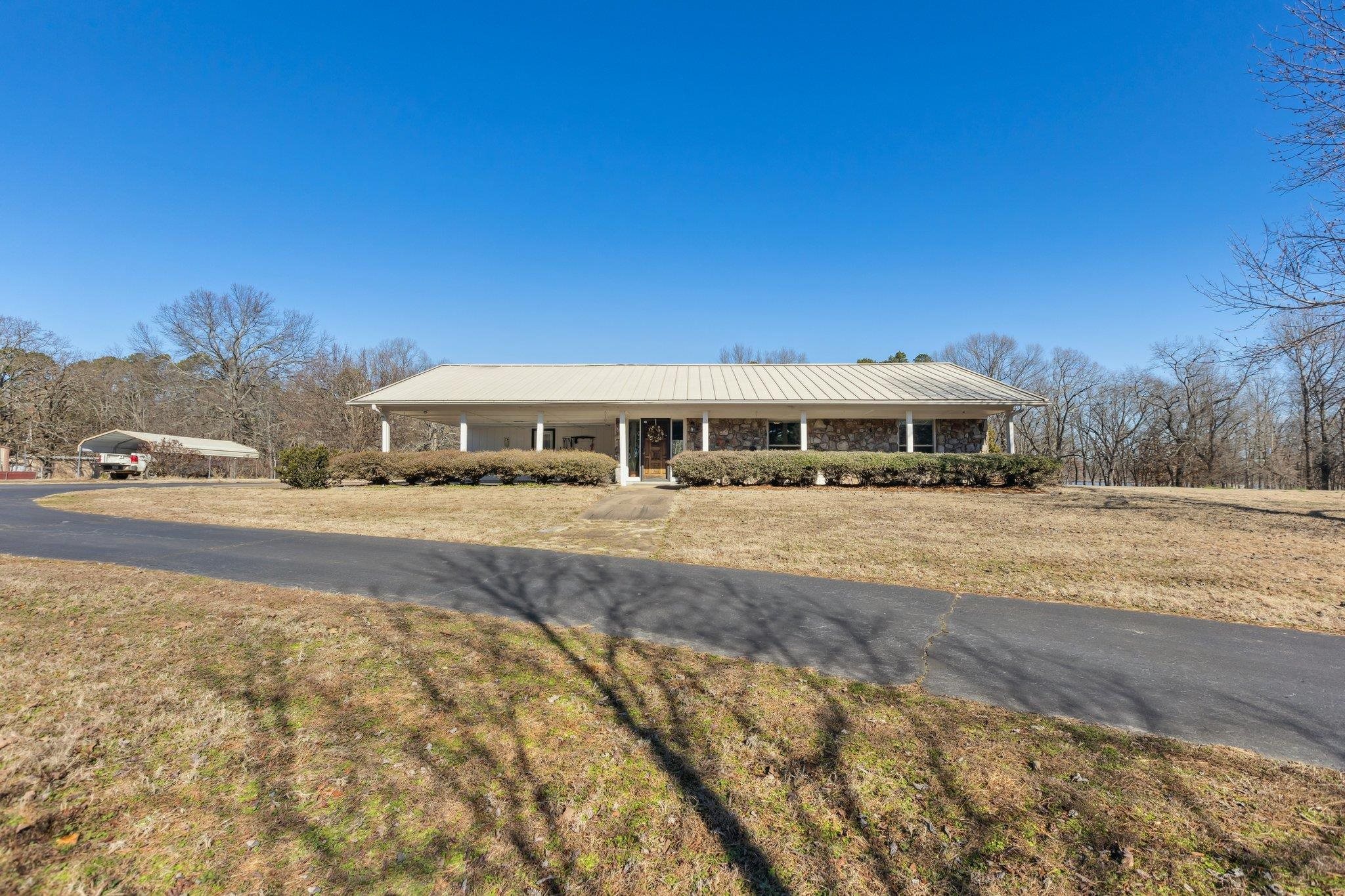 PINNACLE VALLEY ESTATES - Residential