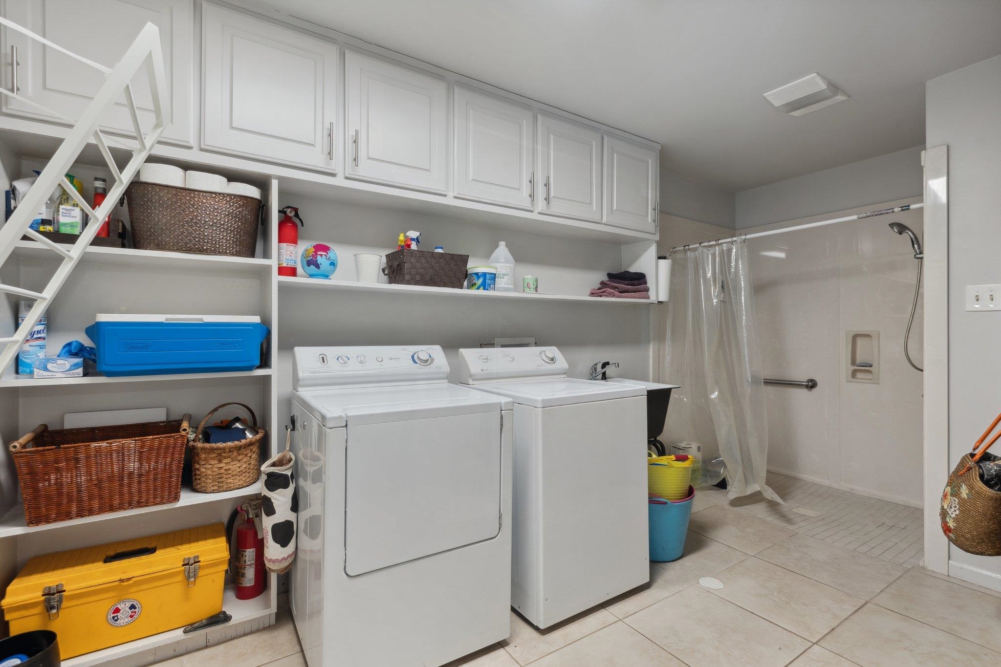 PINNACLE VALLEY ESTATES - Residential