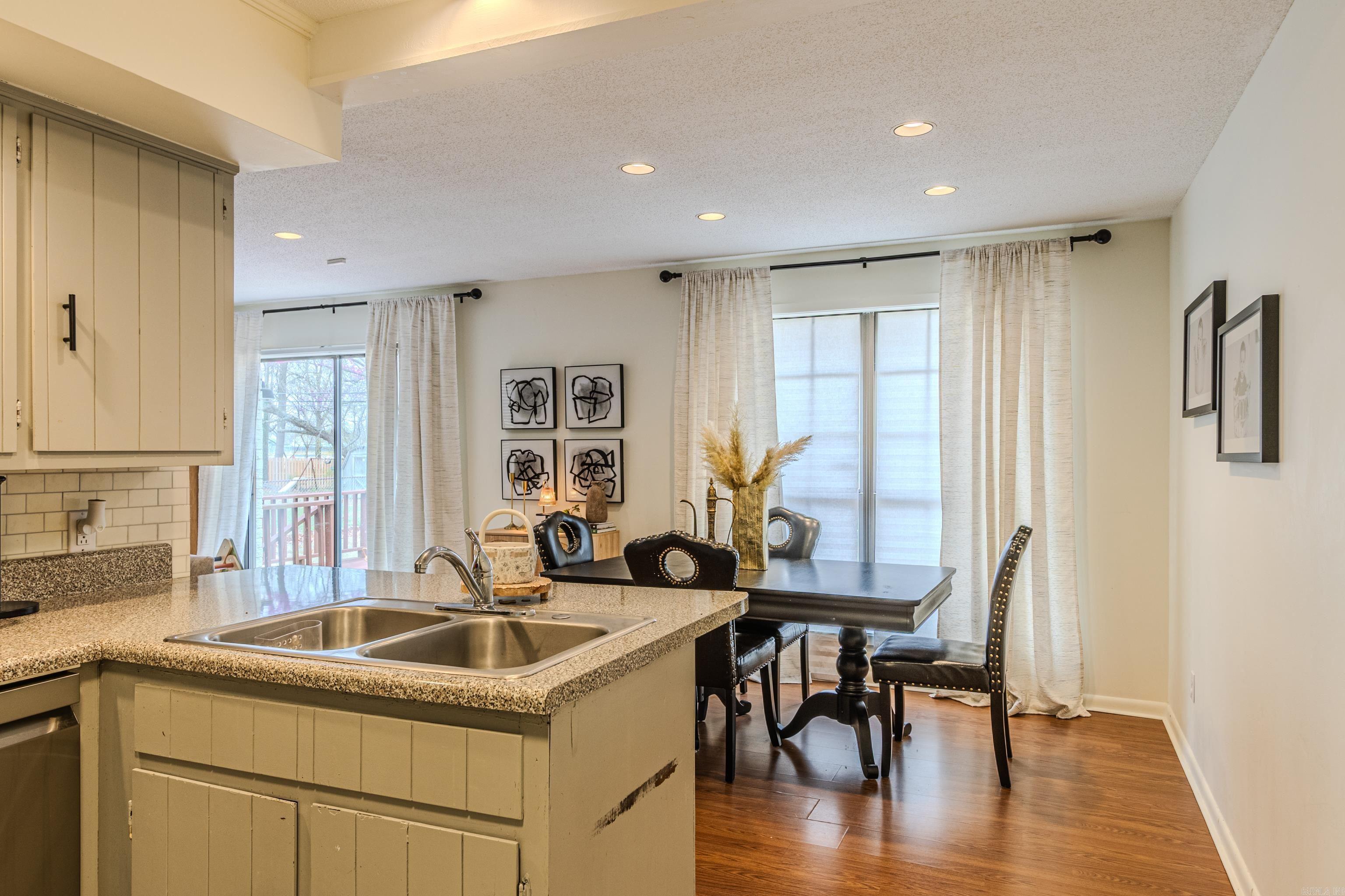 Sundale 2nd - Residential