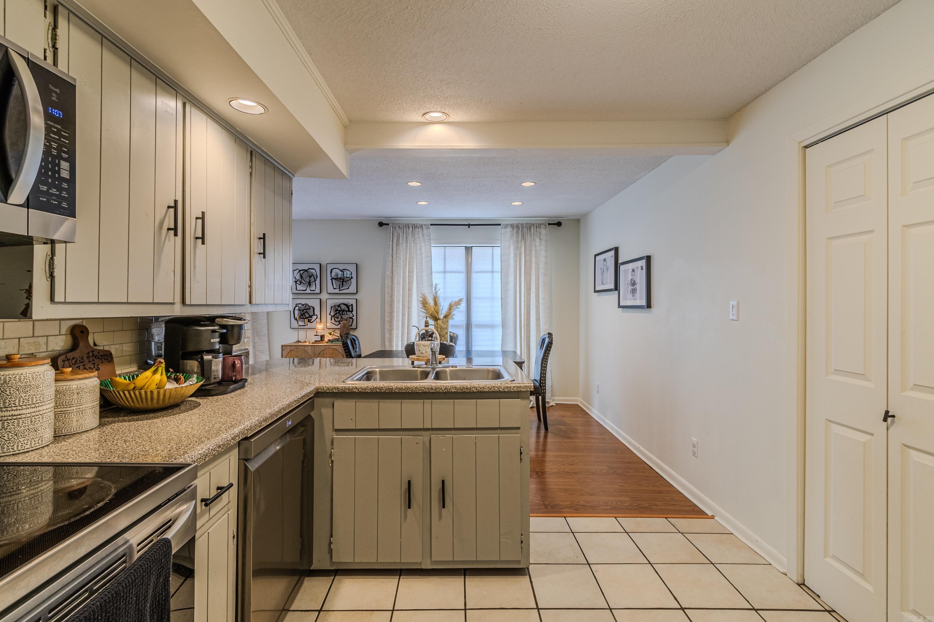 Sundale 2nd - Residential