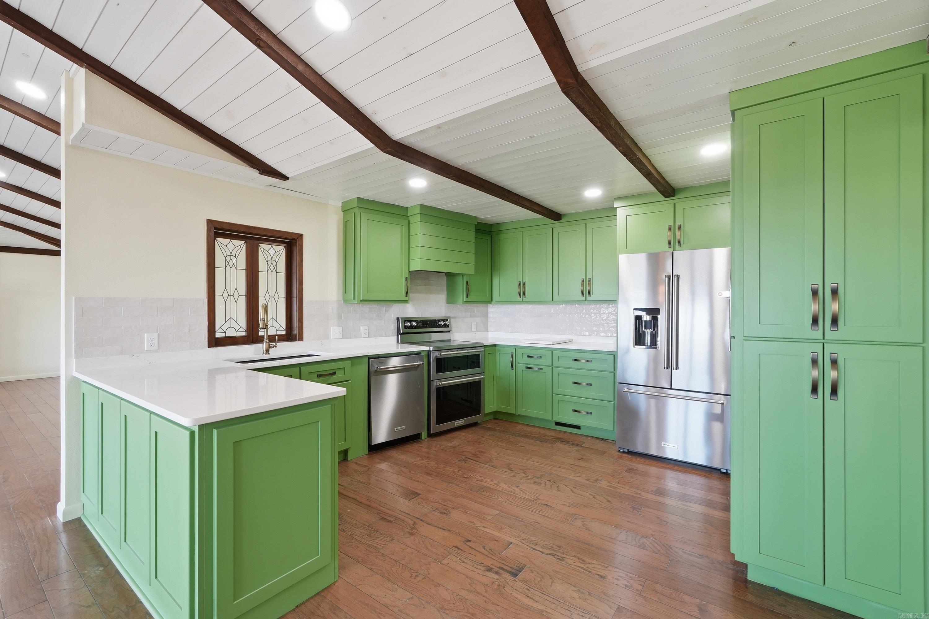 INDIAN HILLS - Residential