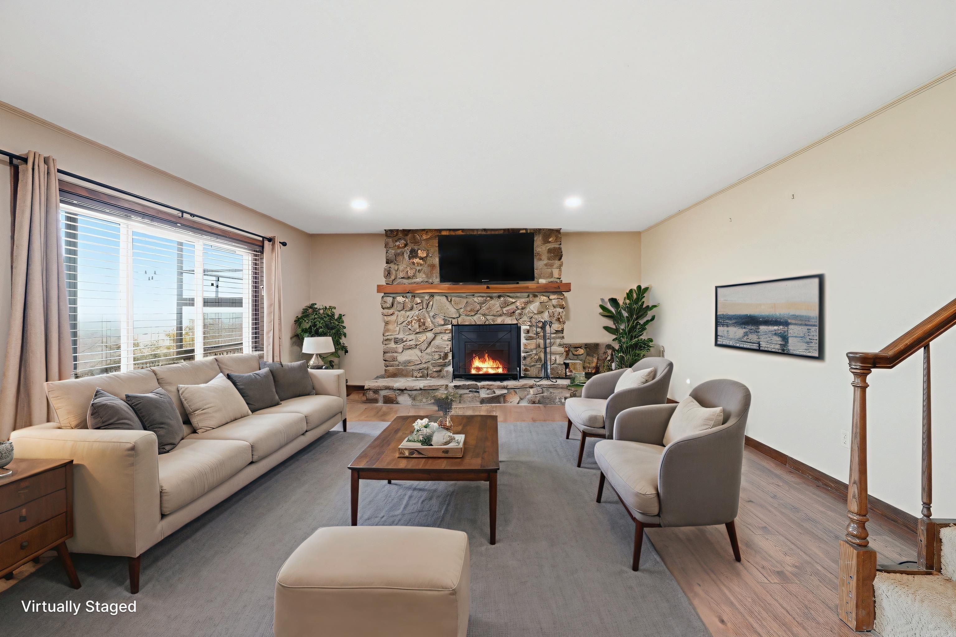 INDIAN HILLS - Residential