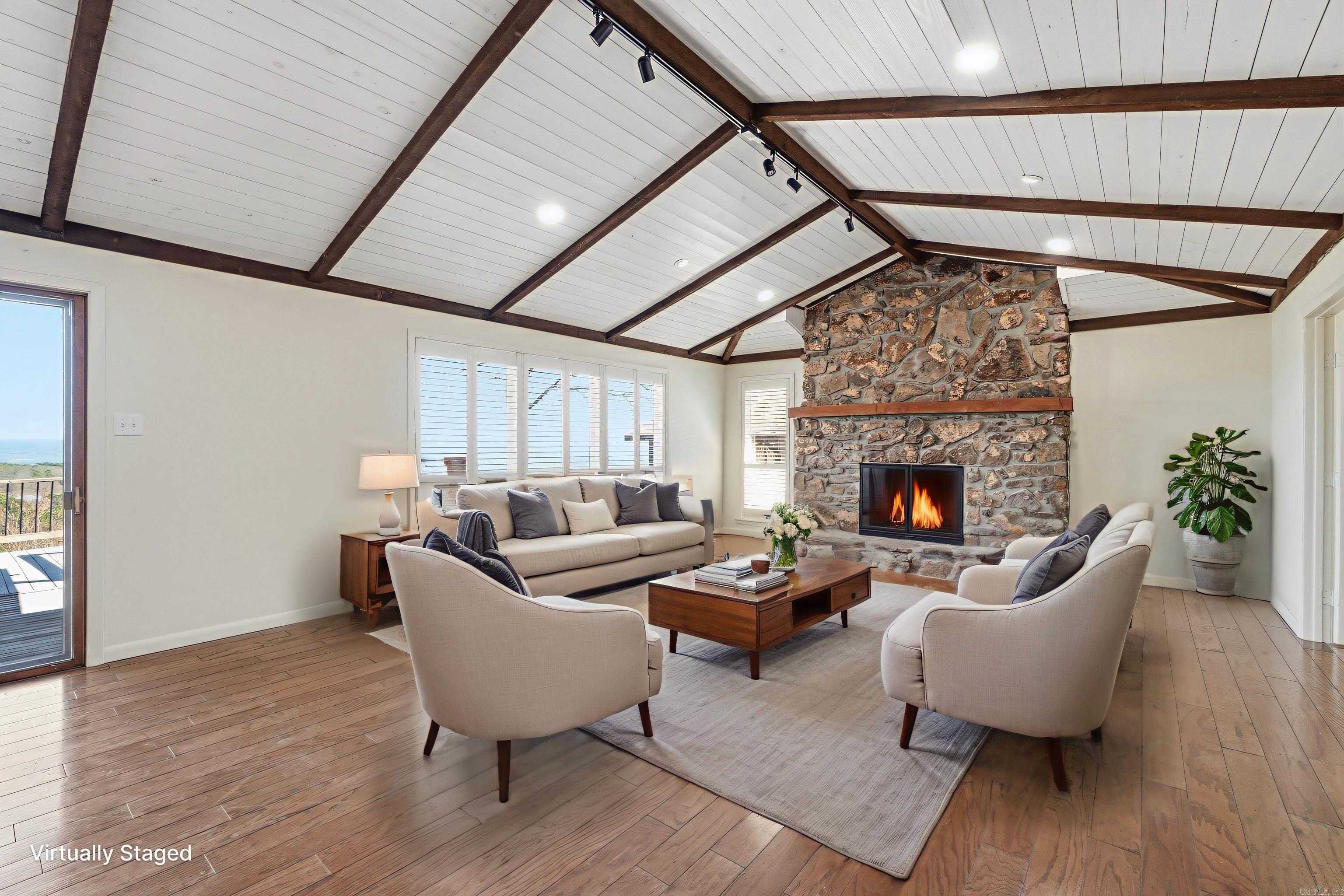 INDIAN HILLS - Residential