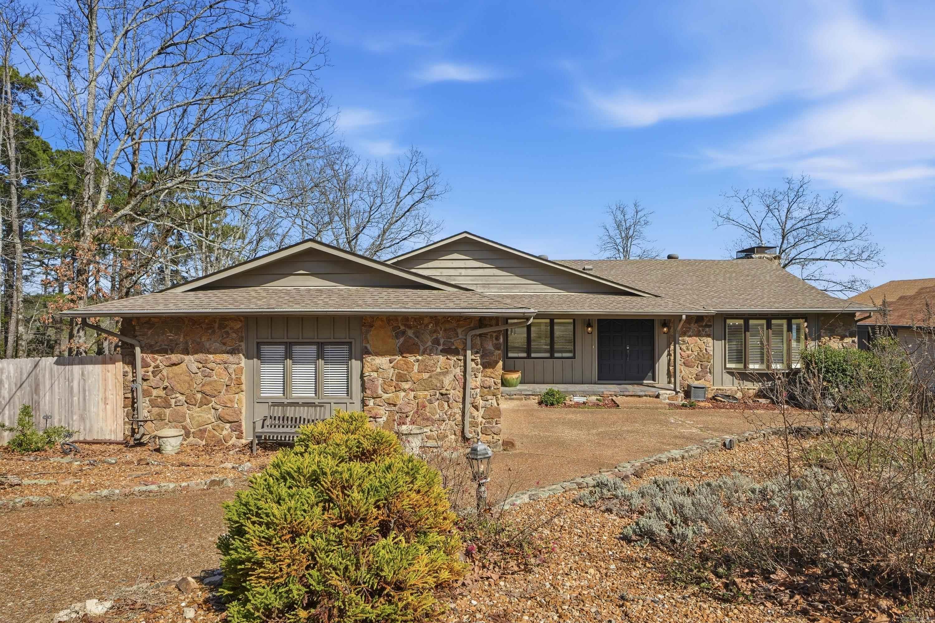 INDIAN HILLS - Residential