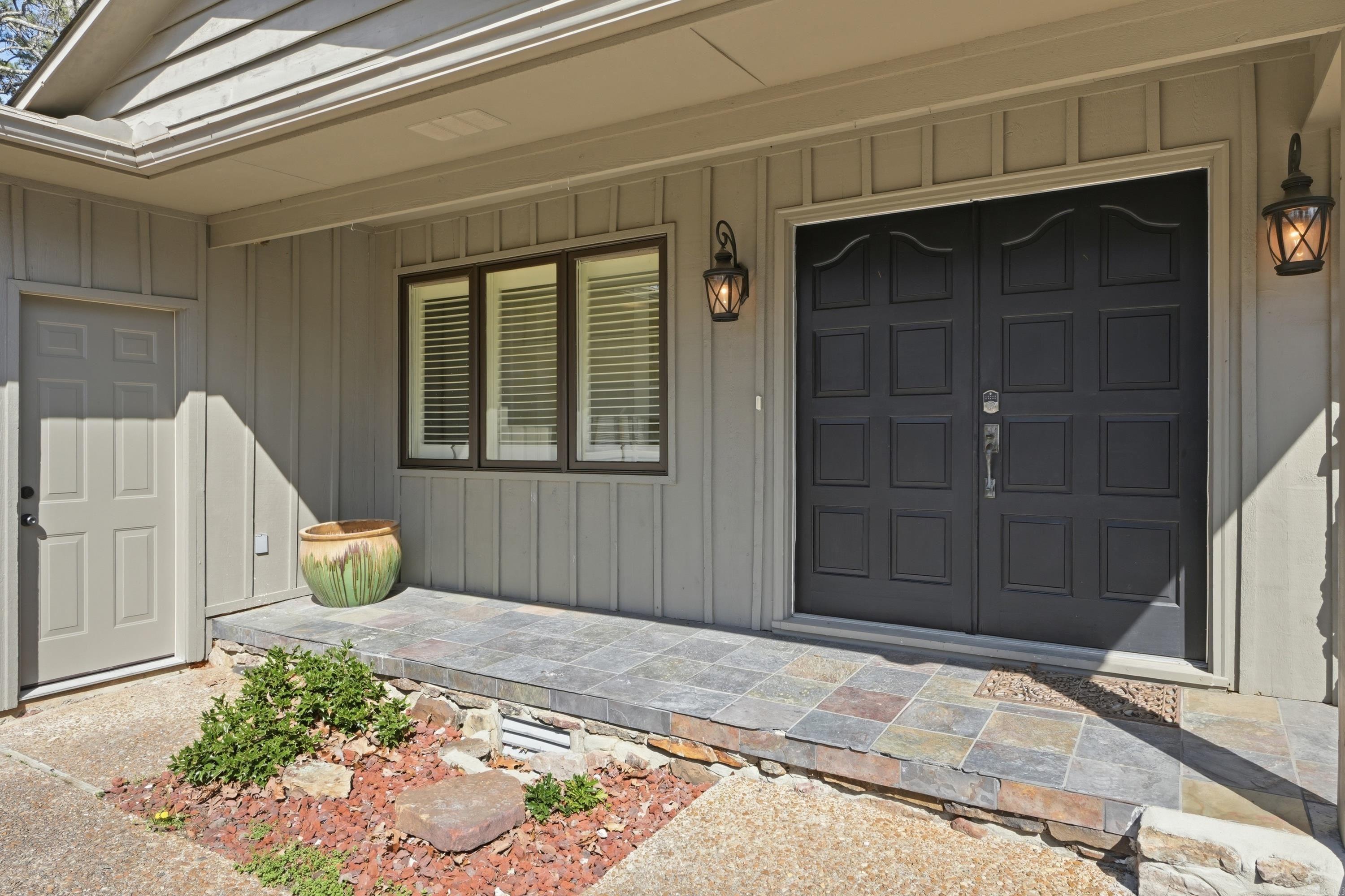 INDIAN HILLS - Residential