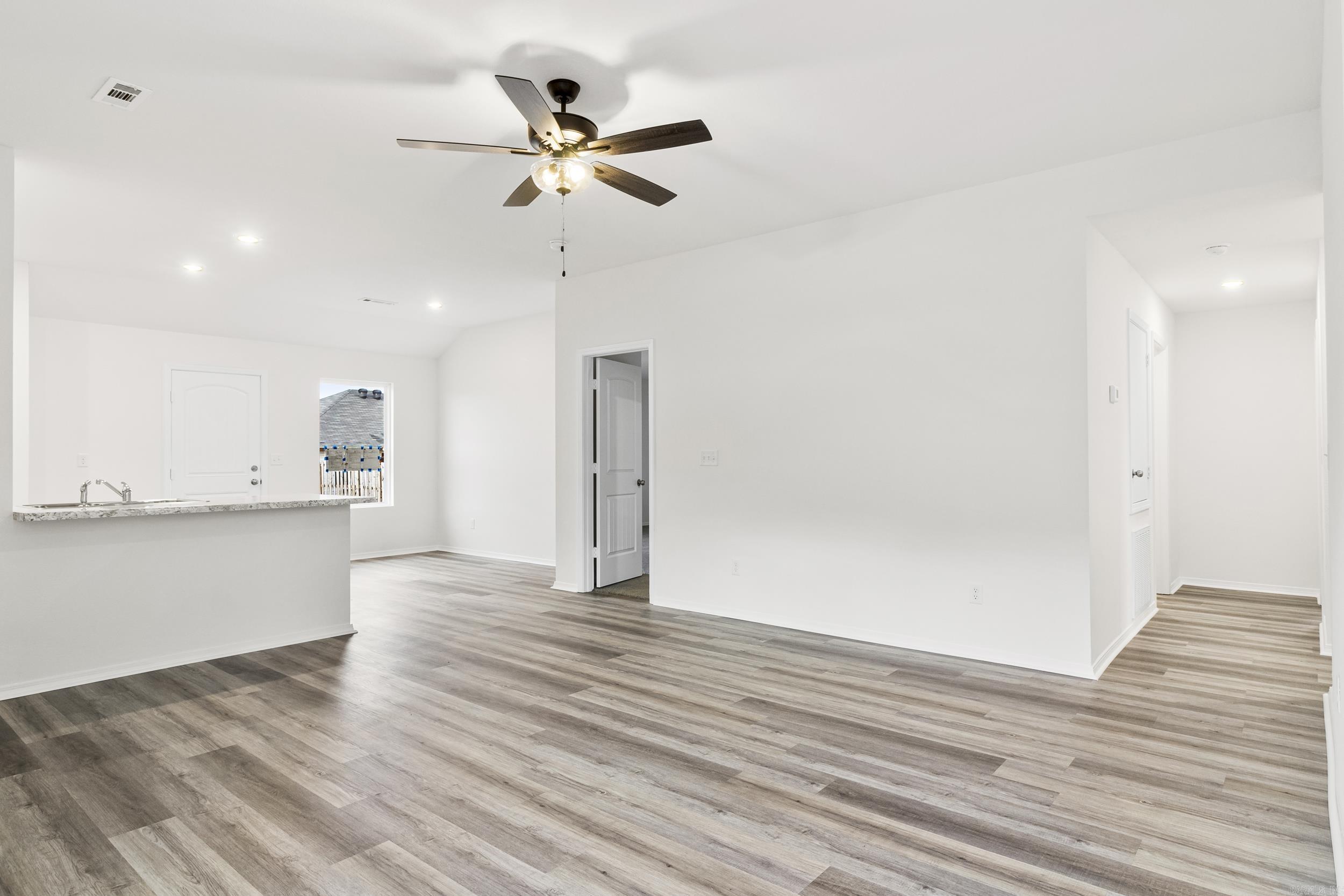 THE MEADOWS - Residential