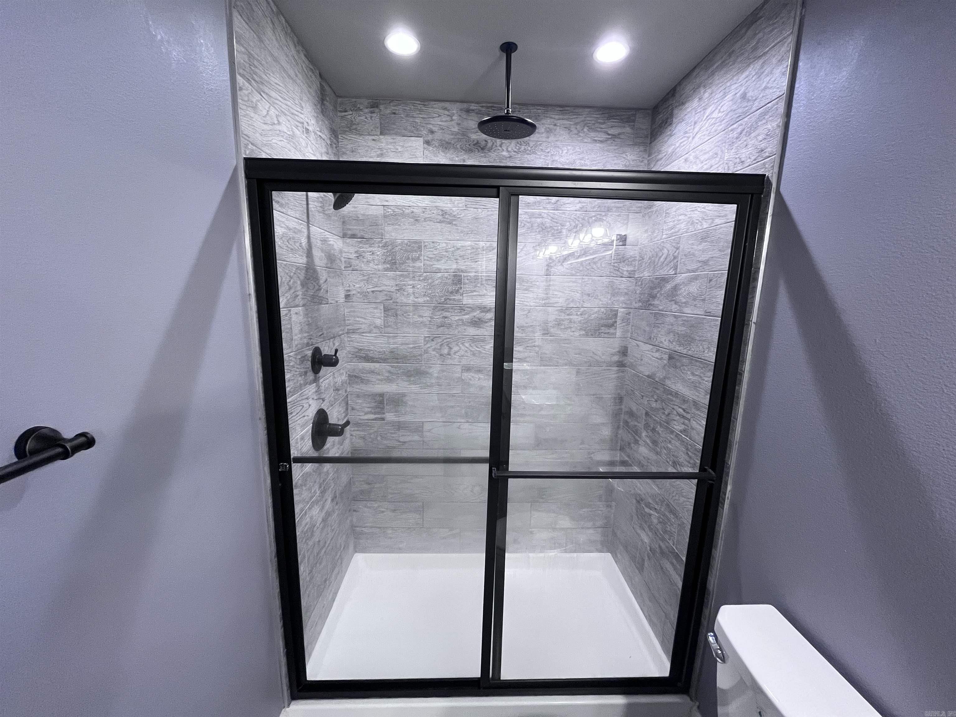 LILLY ANN PLACE - Residential Lease