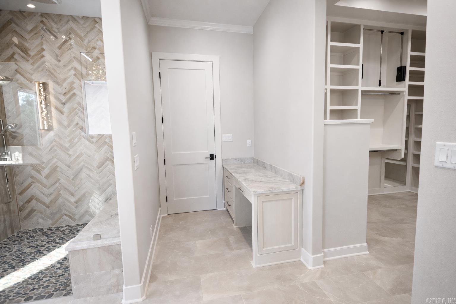 BEAR DEN ESTATES - Residential