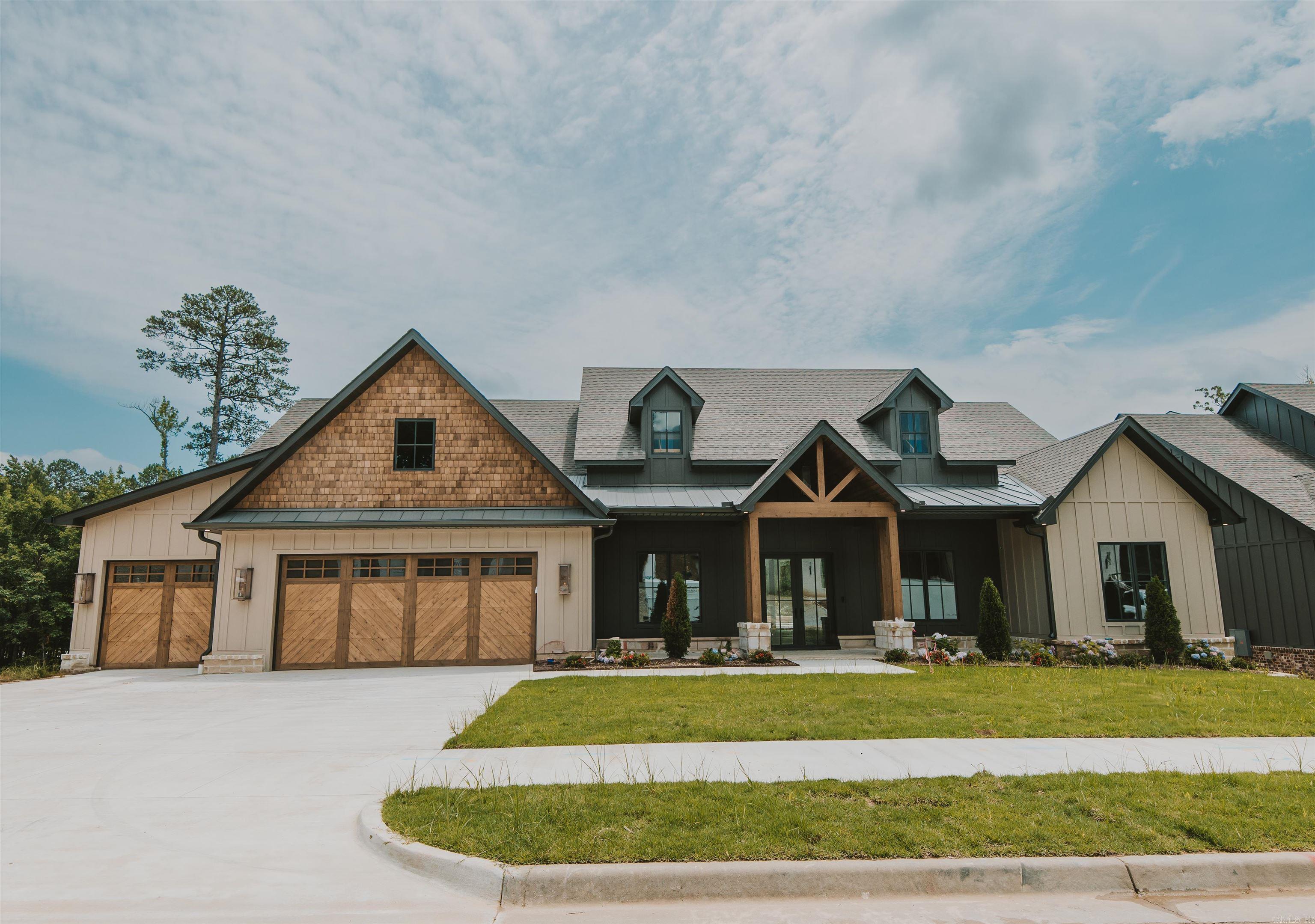 BEAR DEN ESTATES - Residential