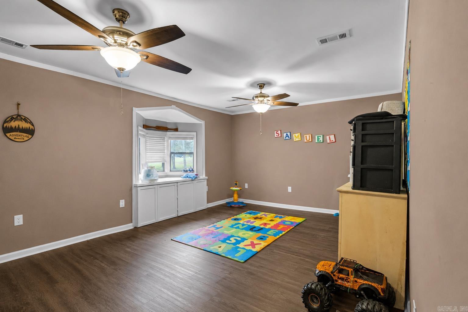 SYLVAN HILLS - Residential
