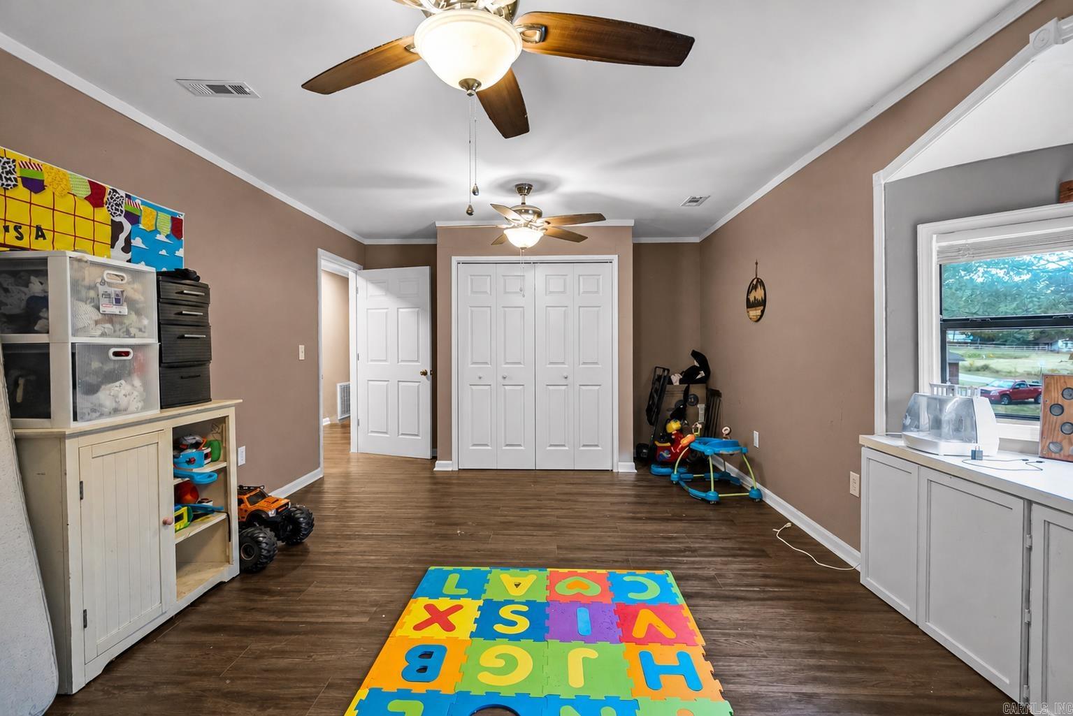 SYLVAN HILLS - Residential
