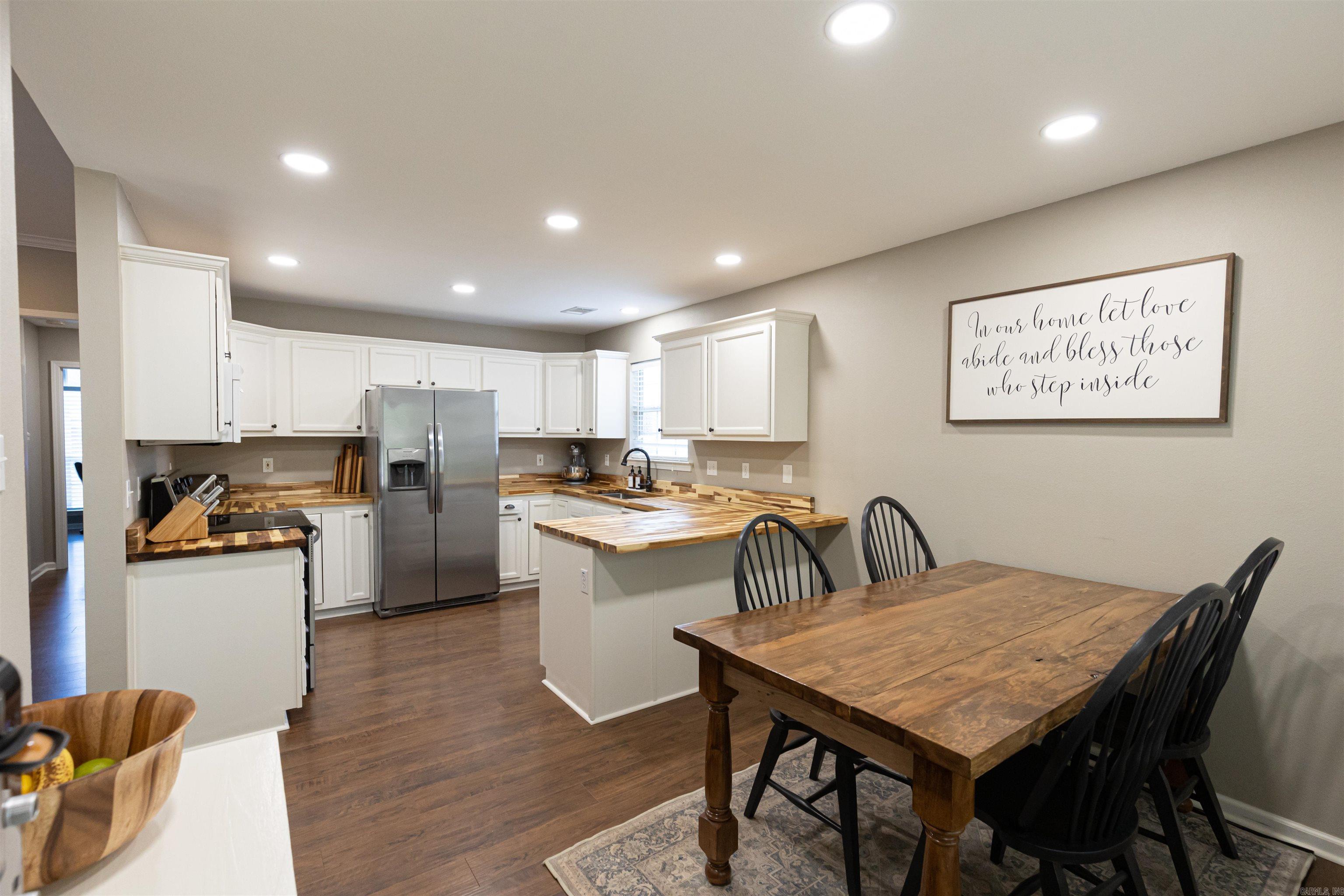 AUTUMN RIDGE - Residential