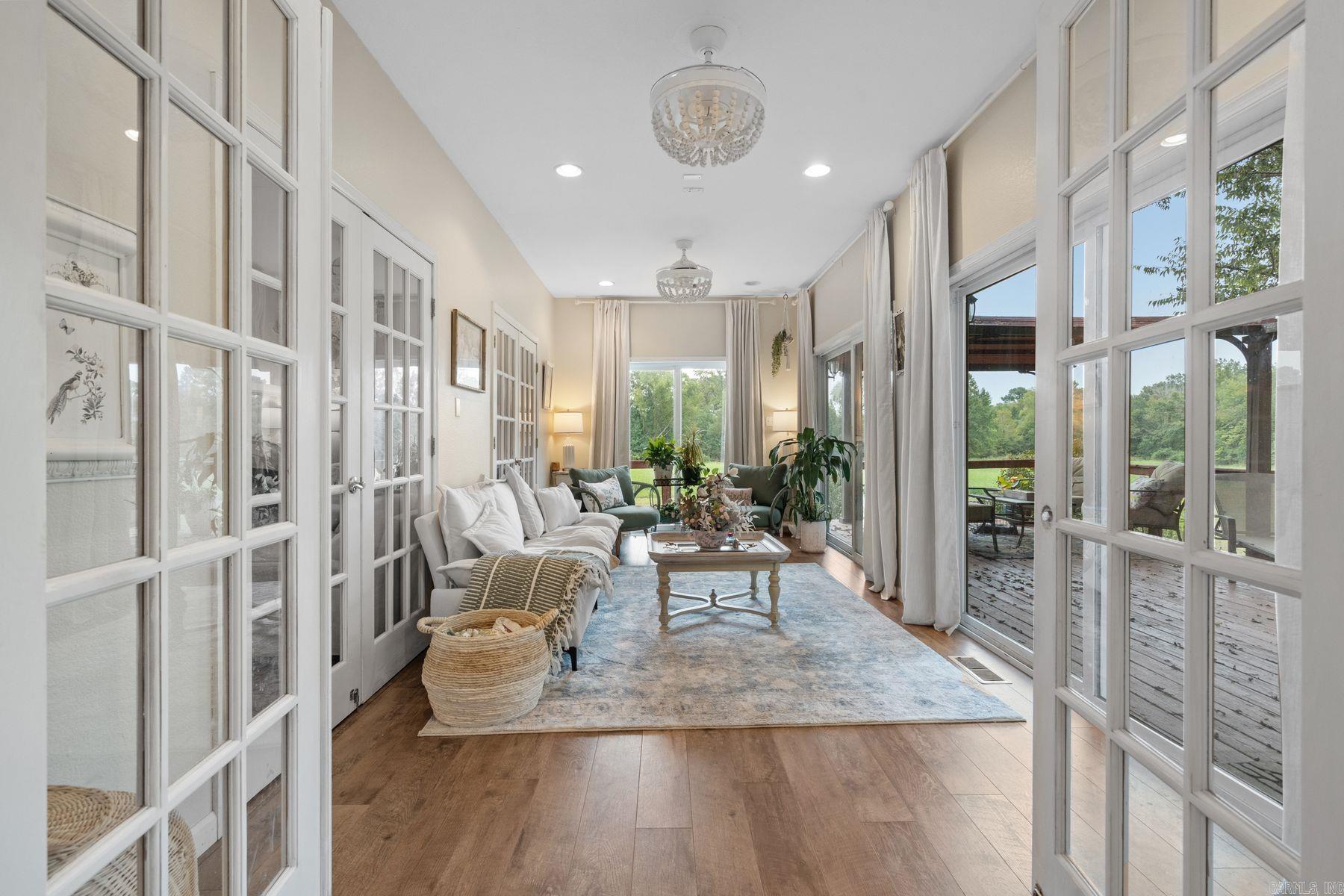 Metes & Bounds - Residential