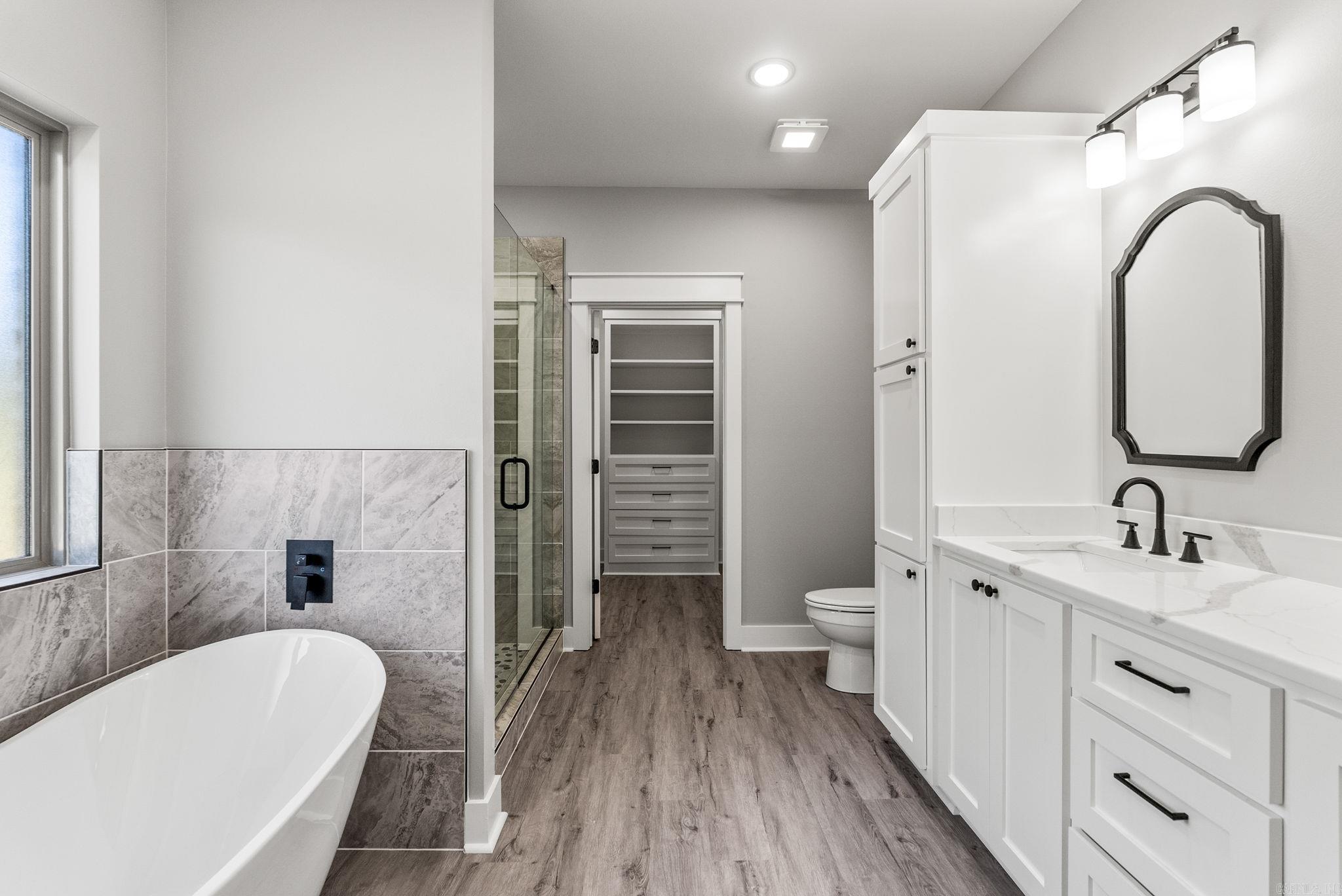 TAYLORS PLACE - Residential