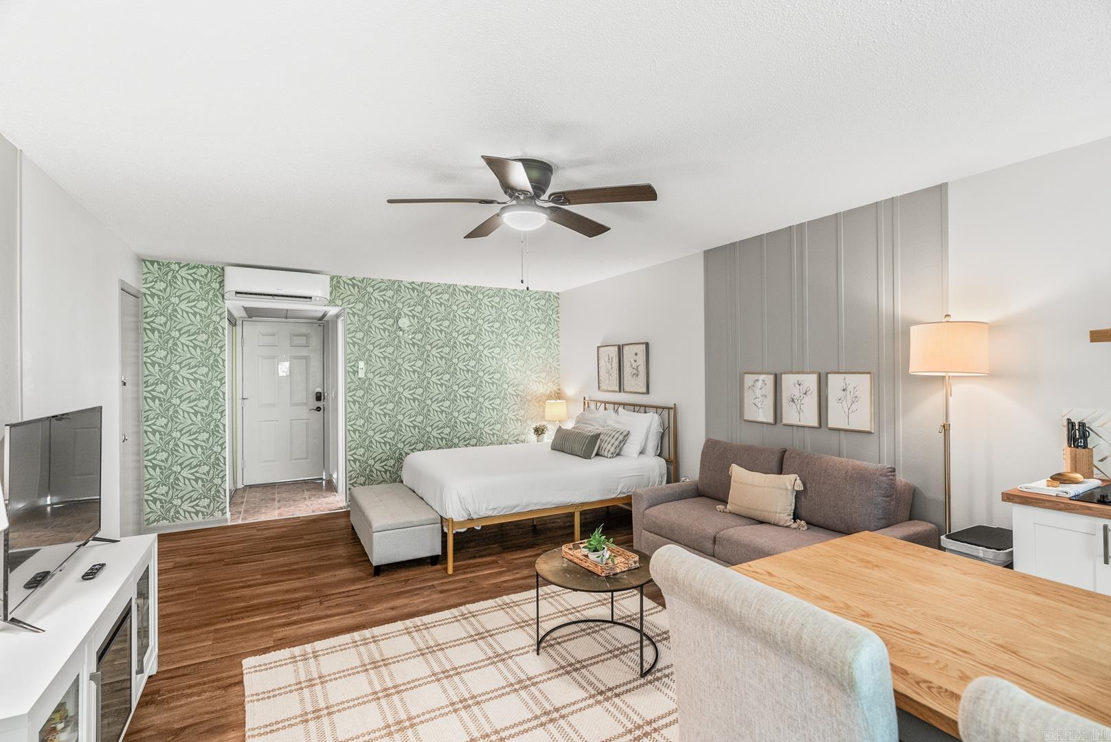 SUMMERHILL PLACE CONDOS - Residential