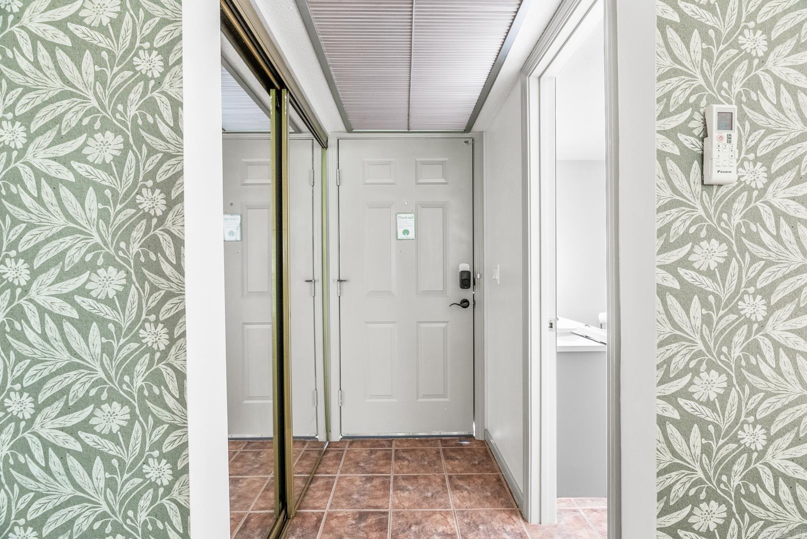 SUMMERHILL PLACE CONDOS - Residential