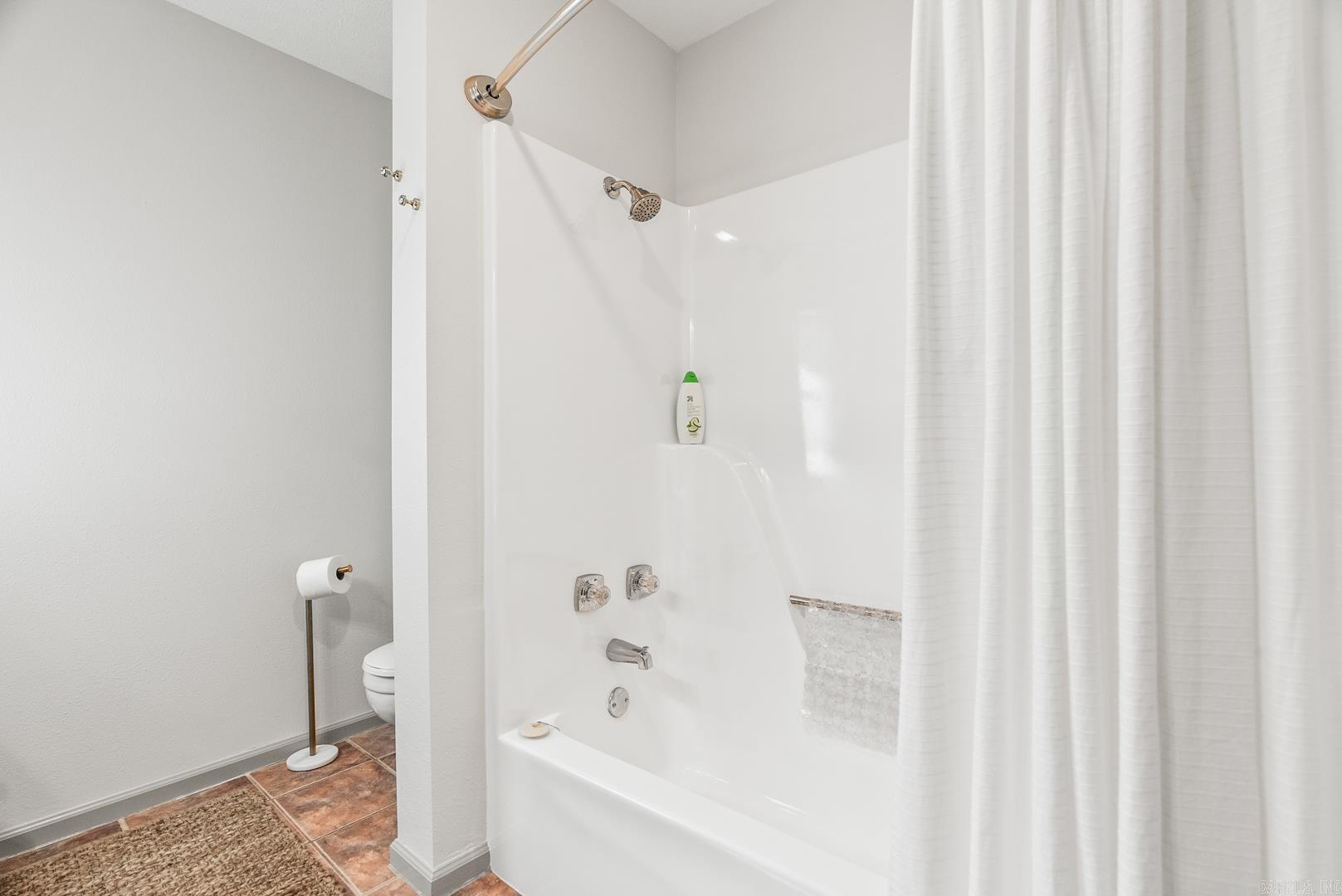 SUMMERHILL PLACE CONDOS - Residential
