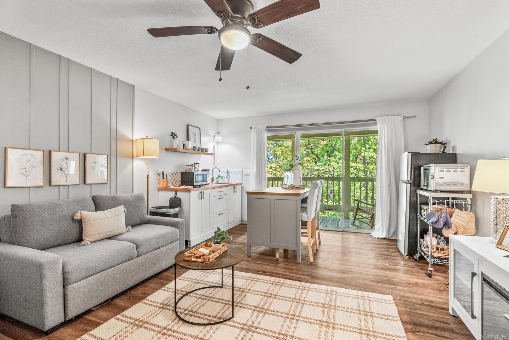 SUMMERHILL PLACE CONDOS - Residential