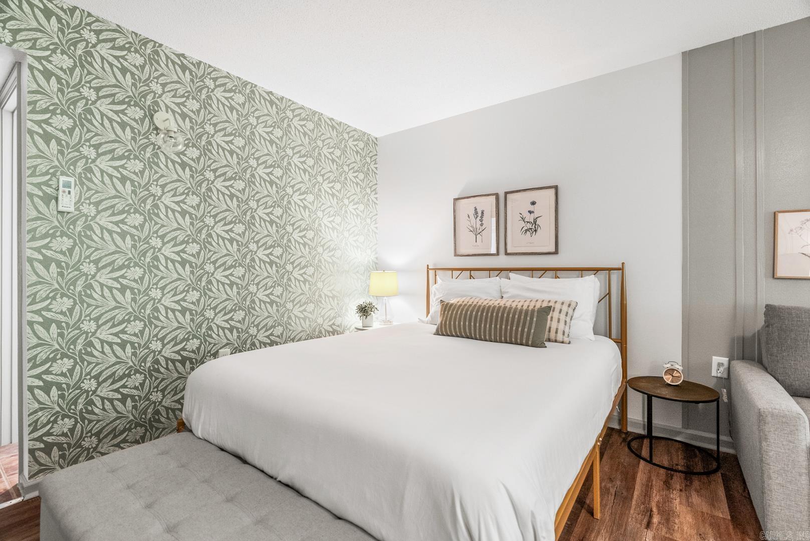 SUMMERHILL PLACE CONDOS - Residential