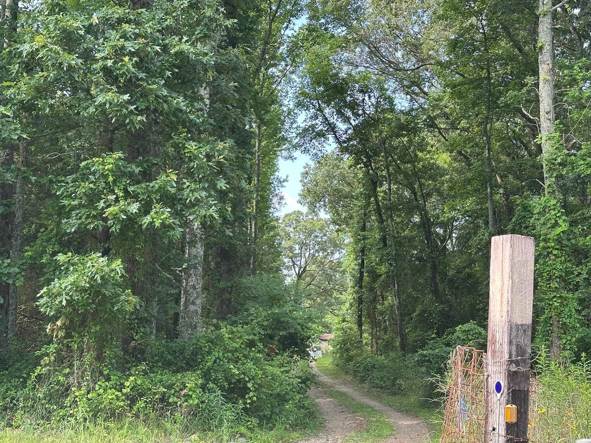 Metes & Bounds - Land