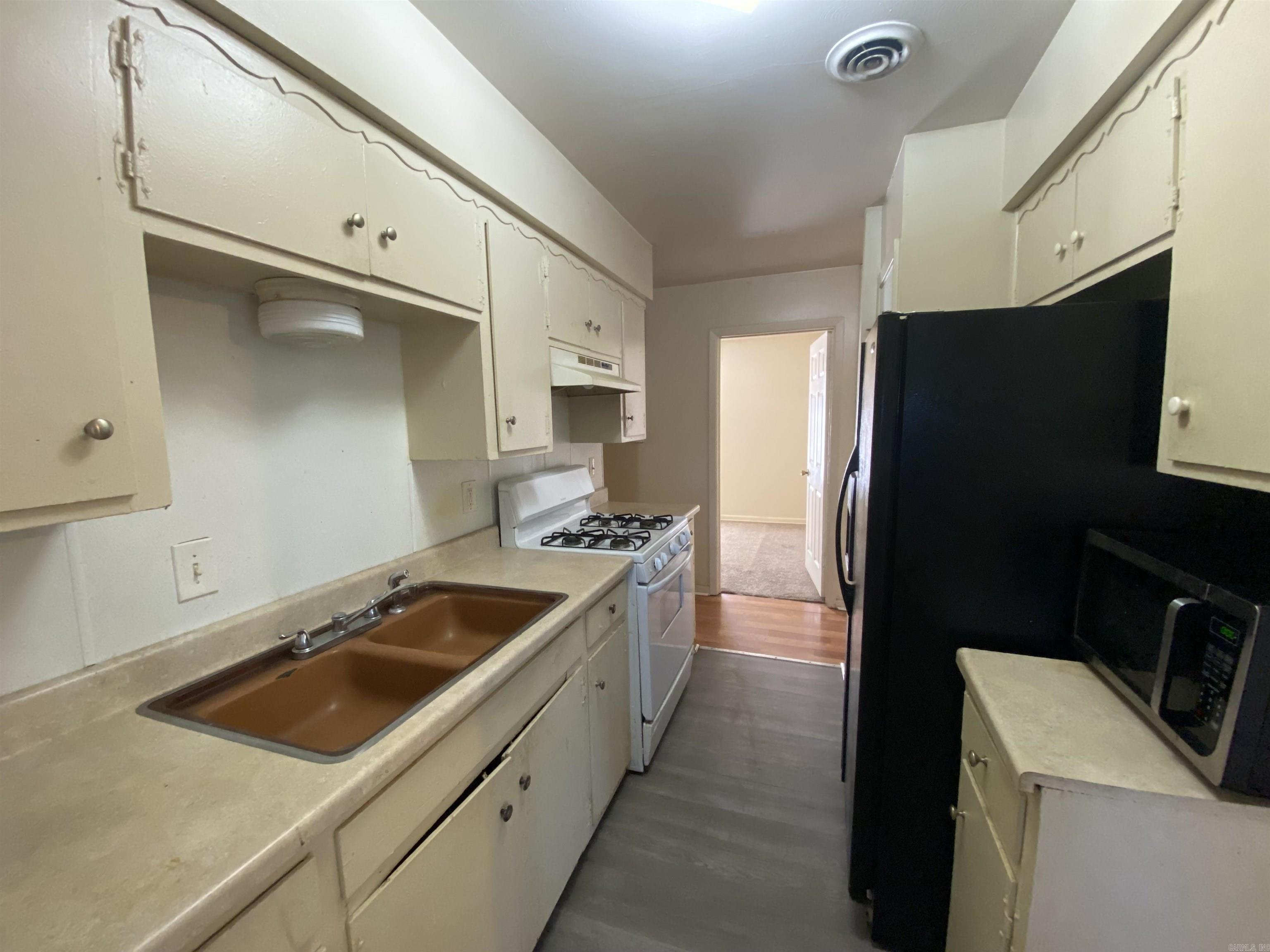 Lake View - Residential