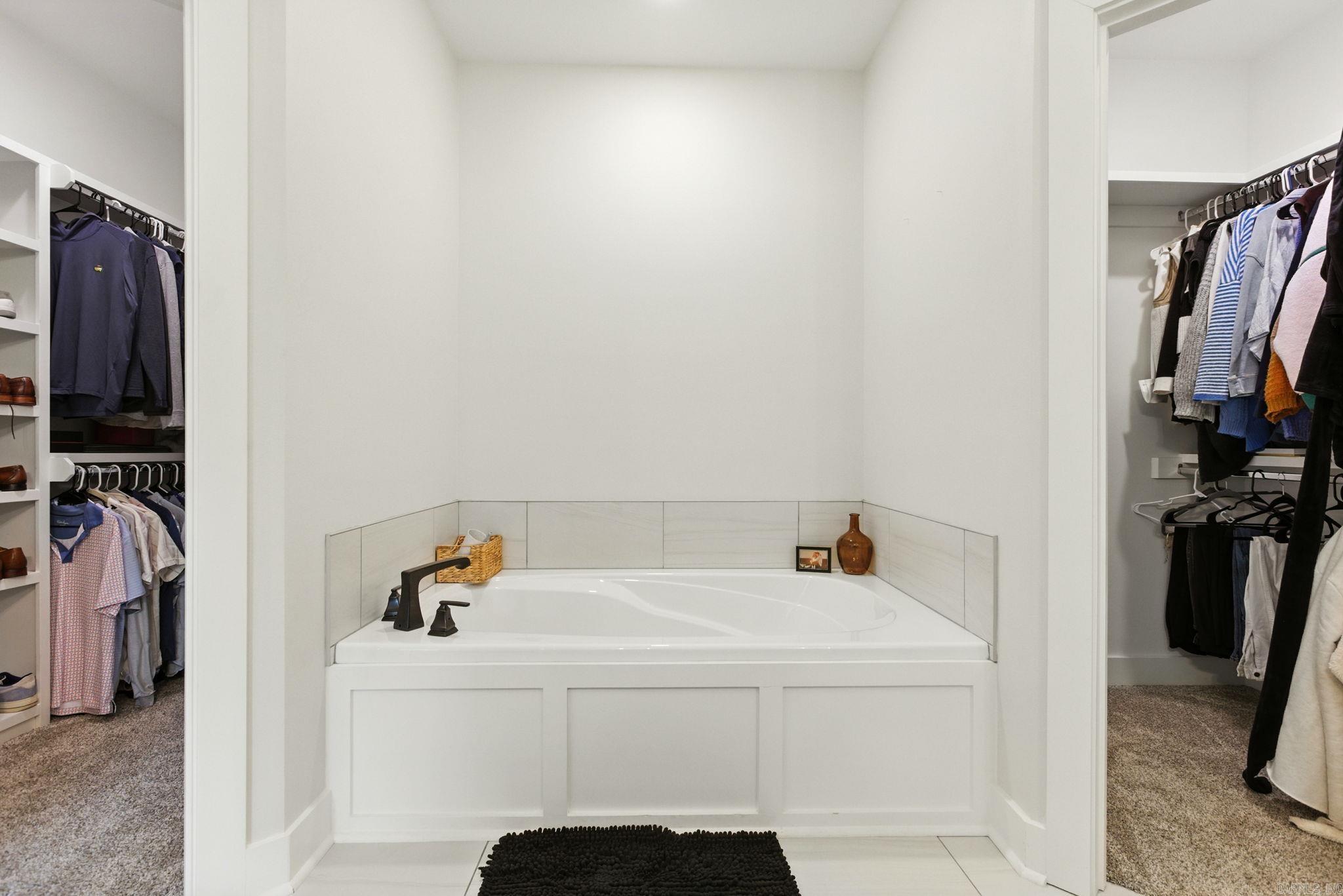 LOCHRIDGE ESTATES - Residential