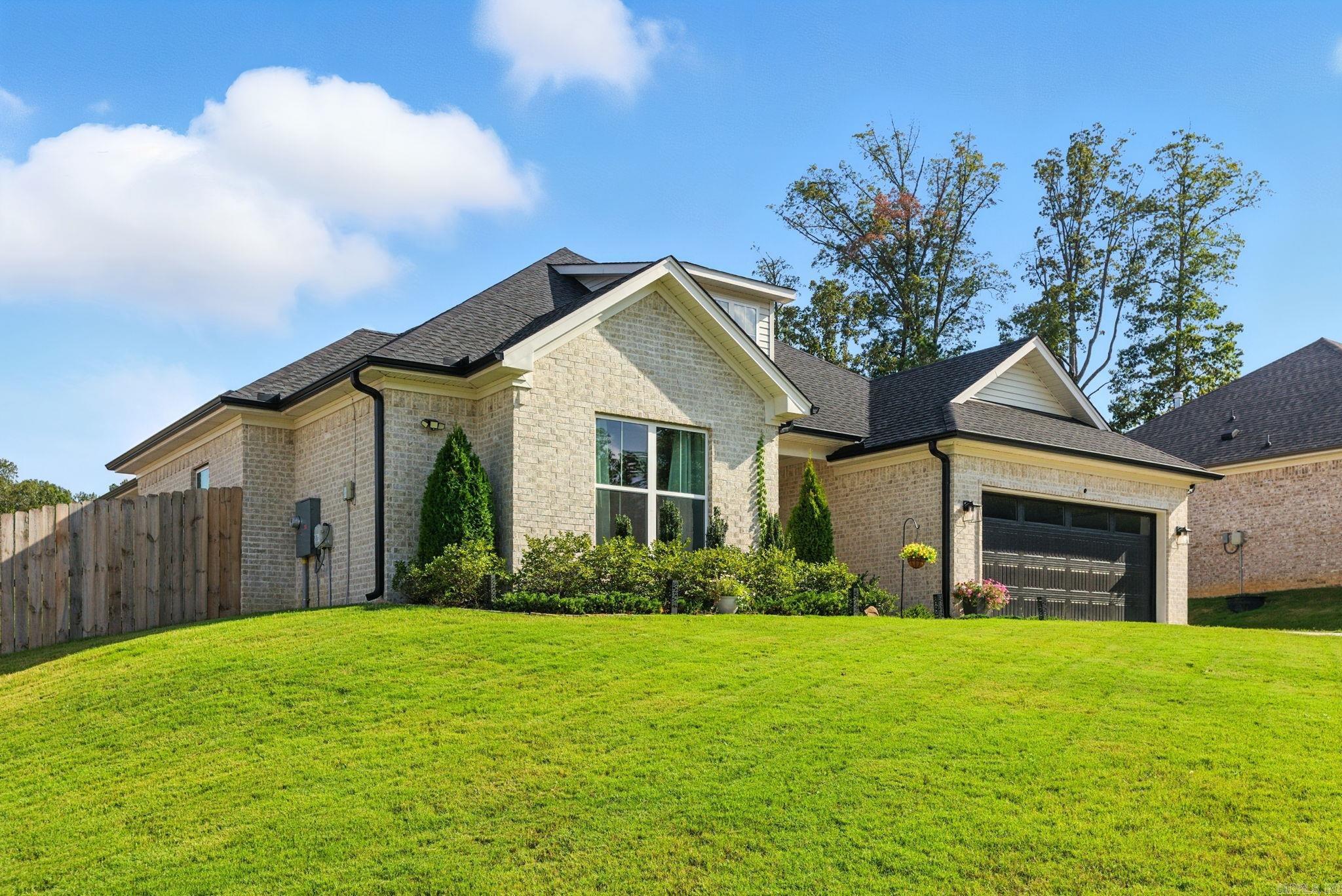 LOCHRIDGE ESTATES - Residential