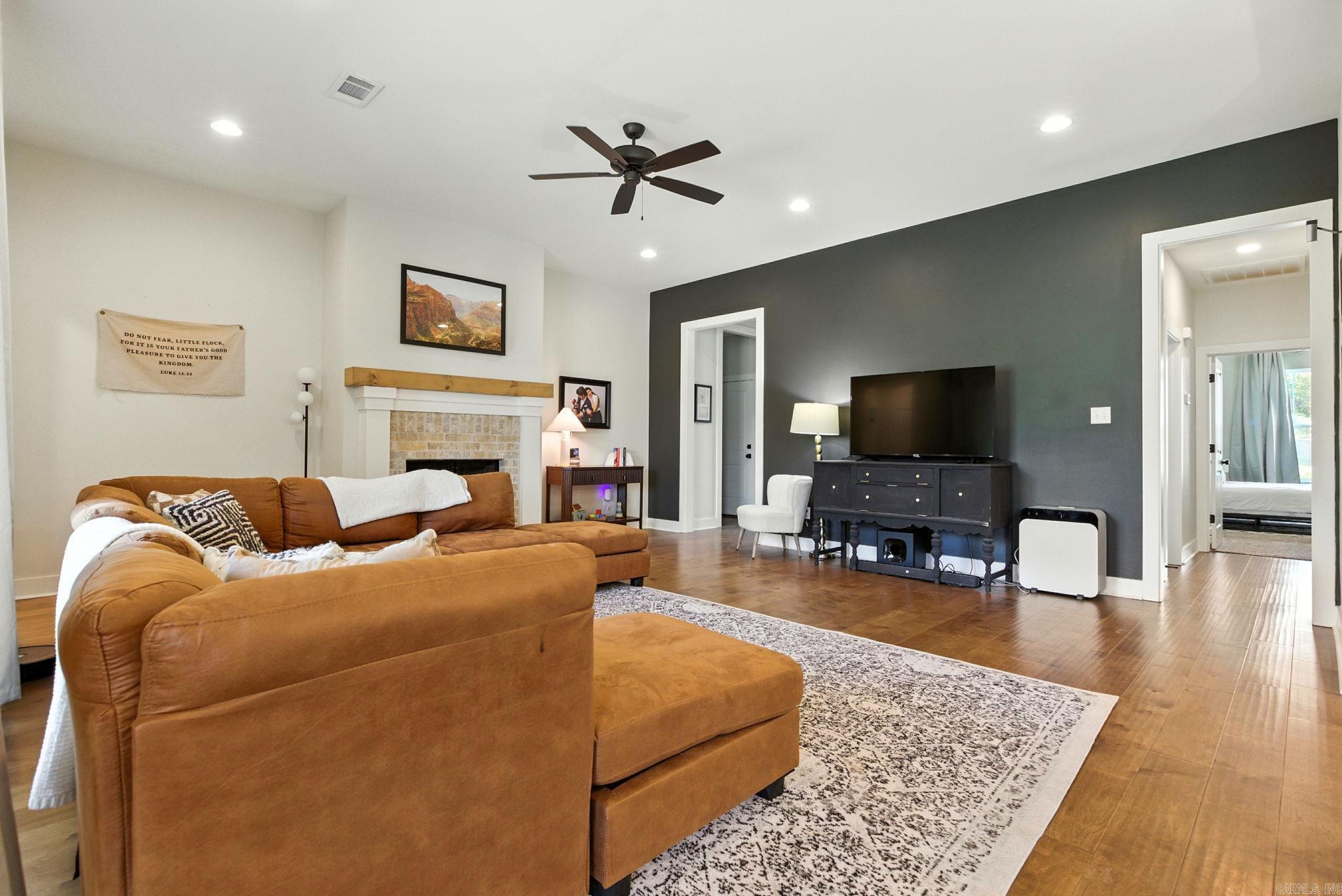 LOCHRIDGE ESTATES - Residential