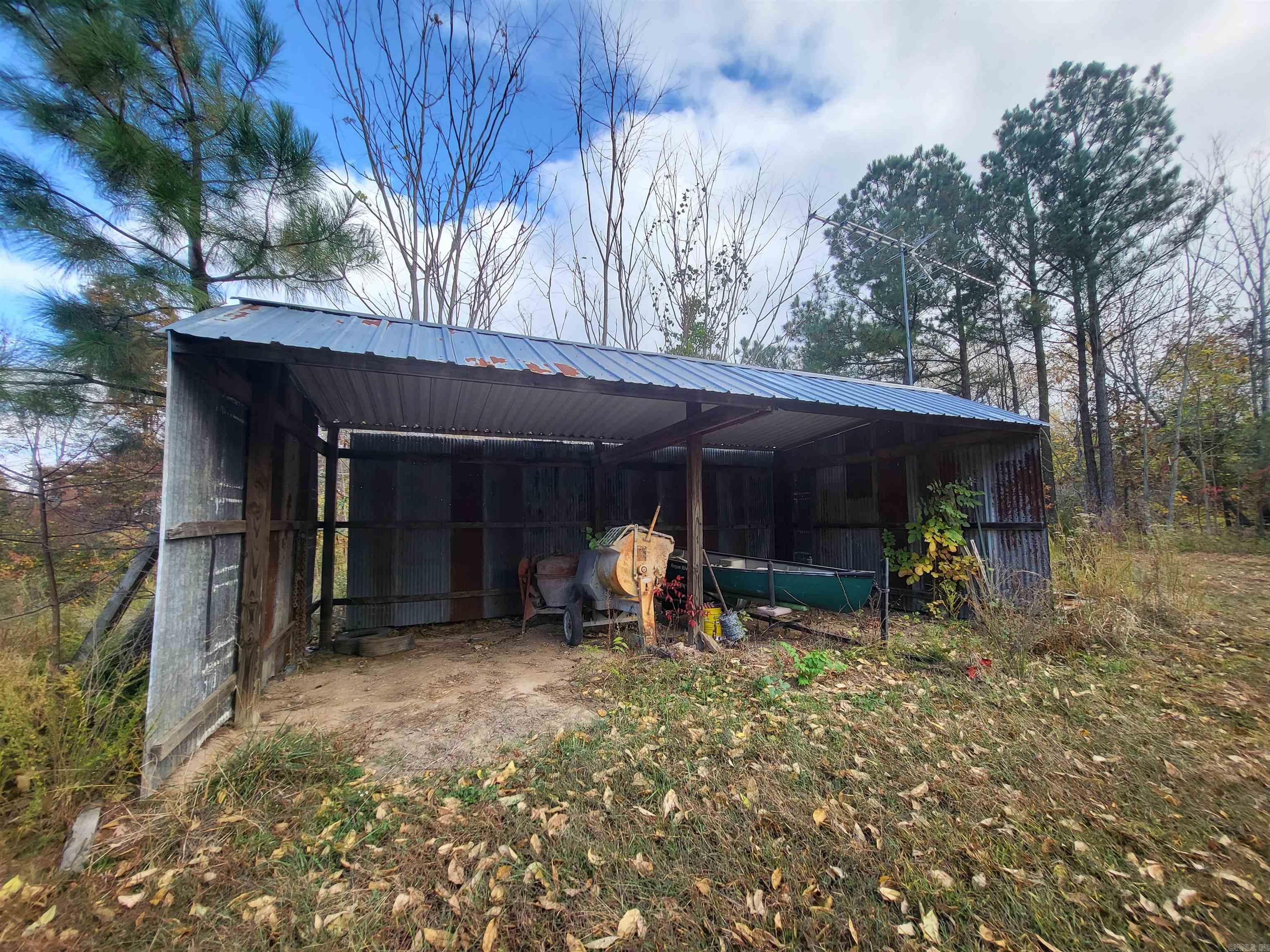 Metes & Bounds - Land