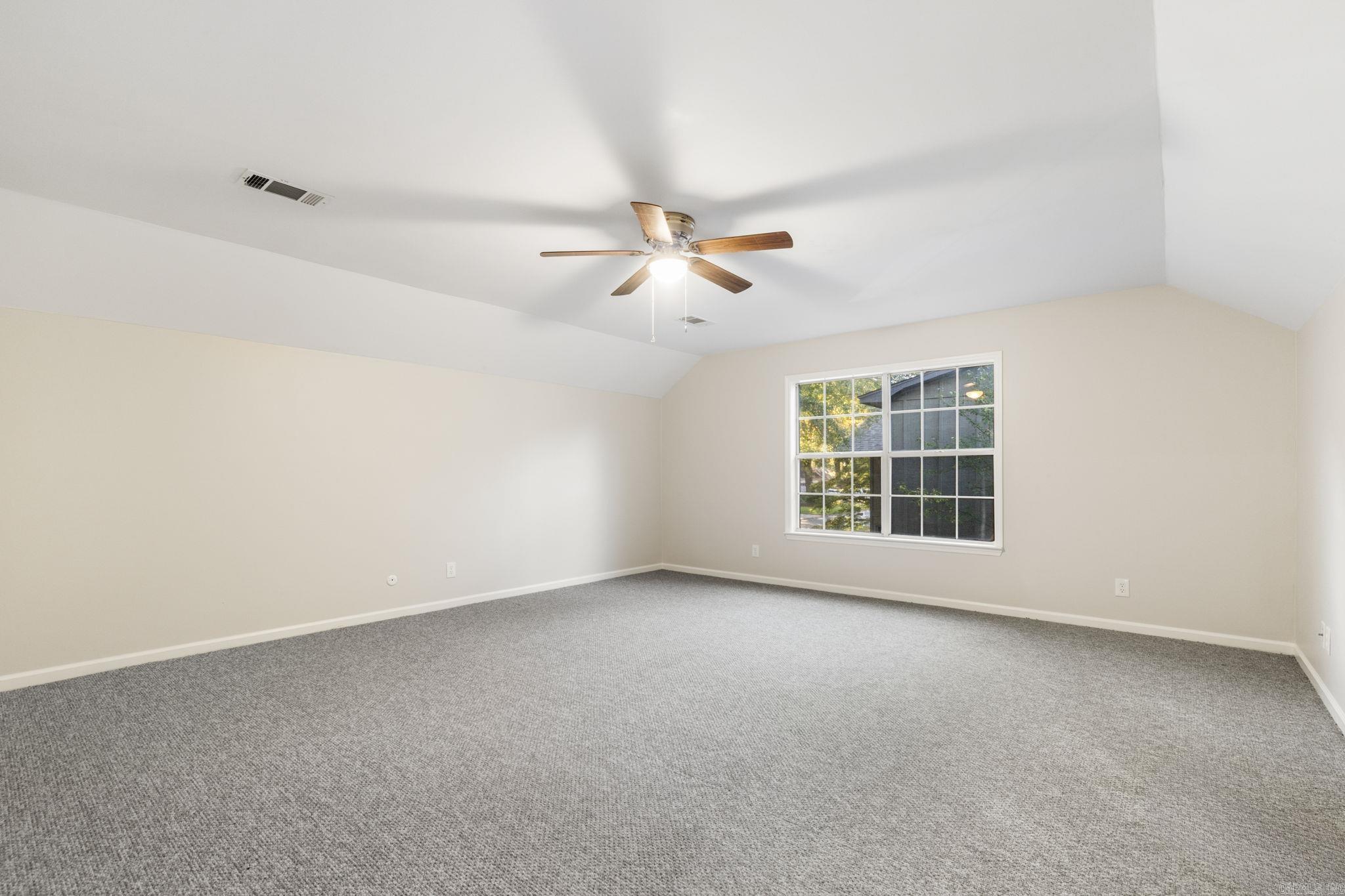 LAKEWOOD NE - Residential