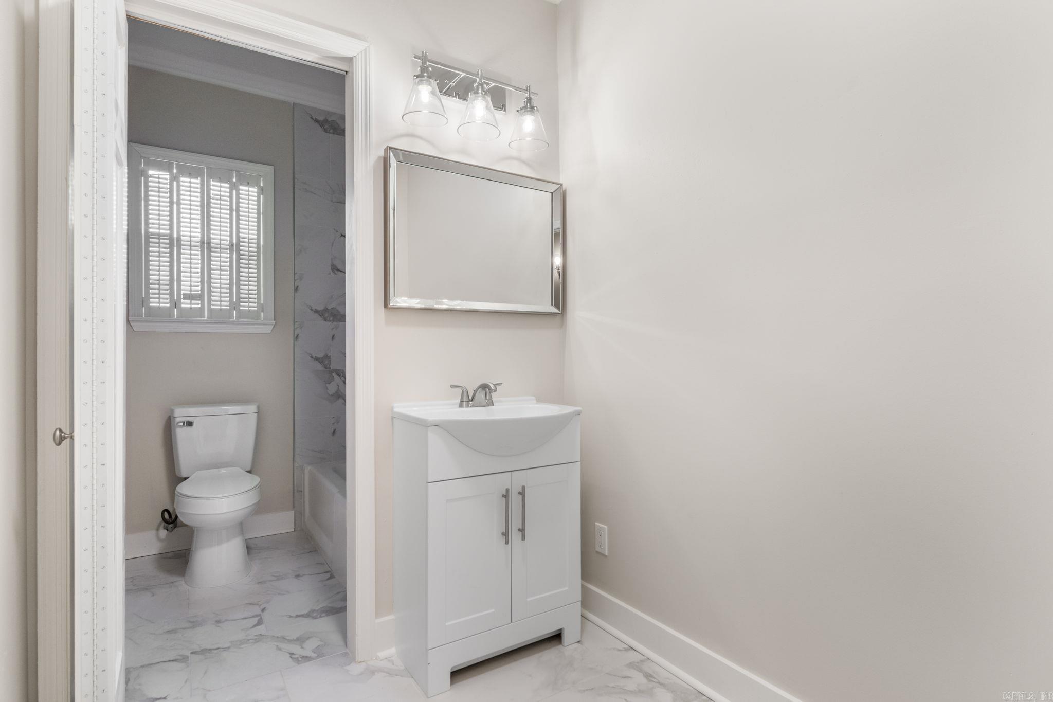 LAKEWOOD NE - Residential