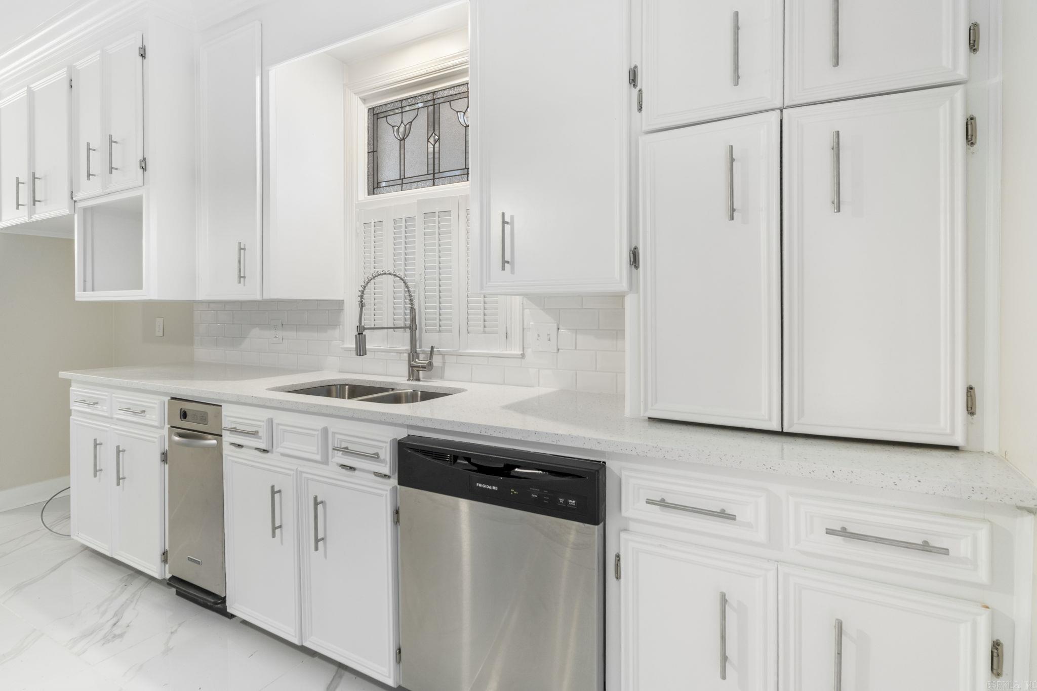 LAKEWOOD NE - Residential