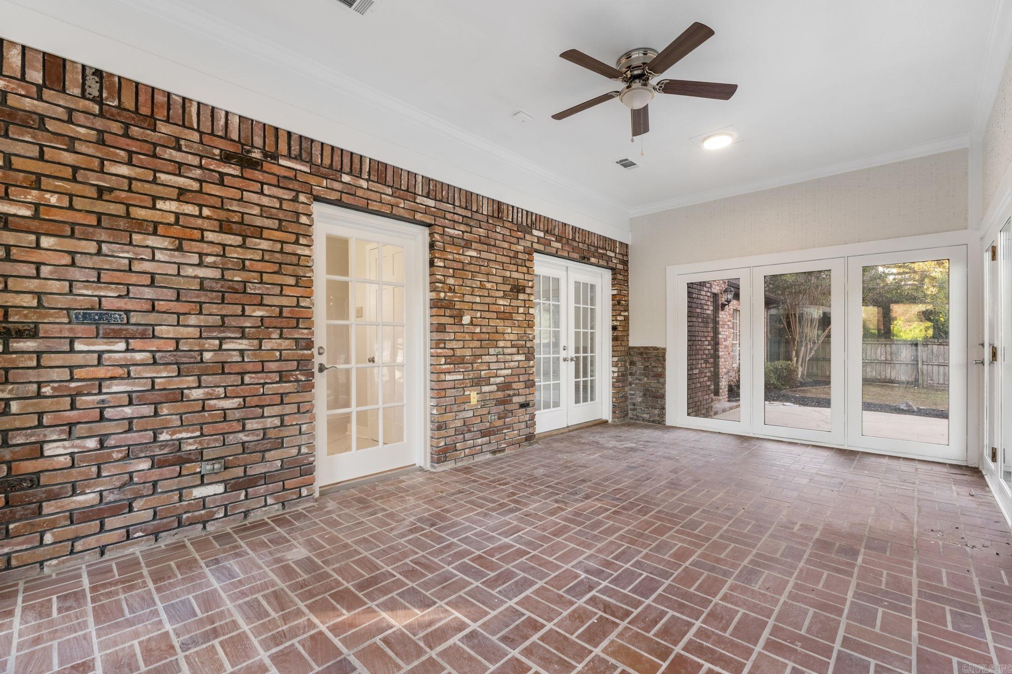 LAKEWOOD NE - Residential