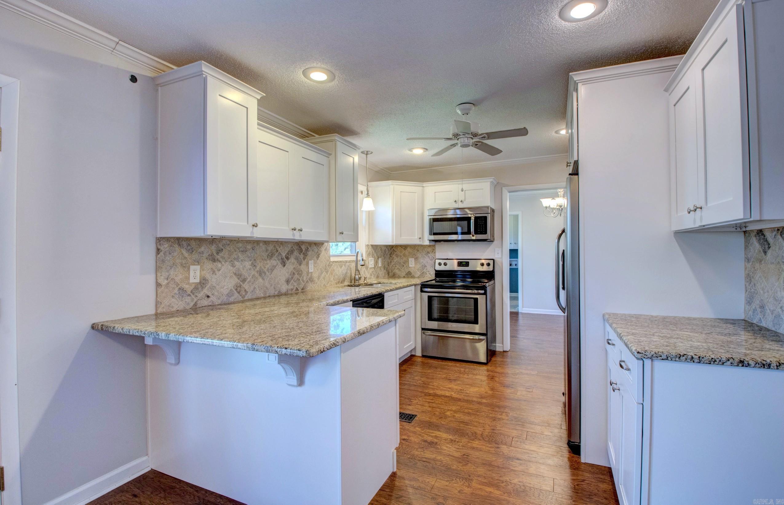 PIKE VIEW - Residential