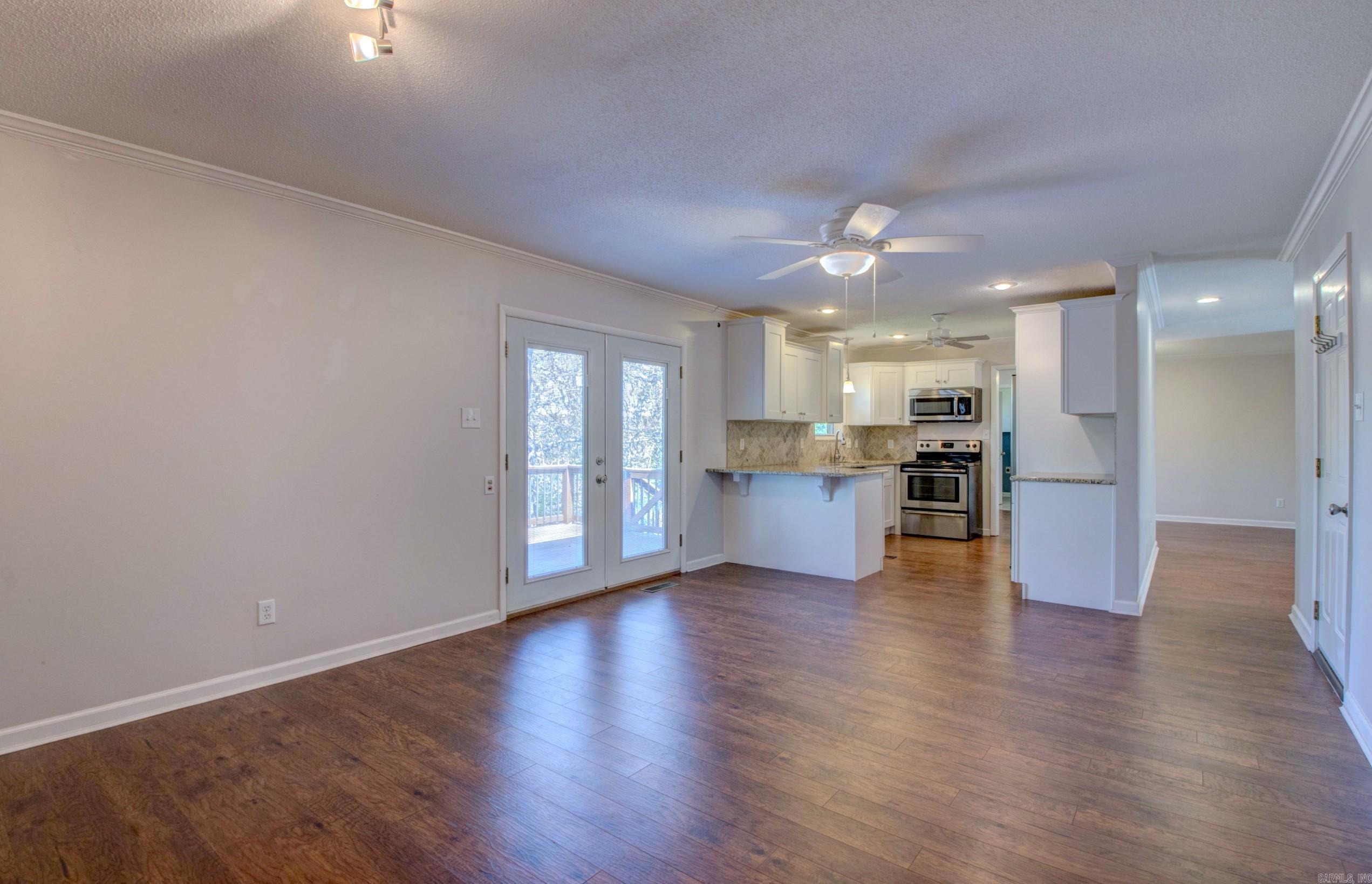 PIKE VIEW - Residential