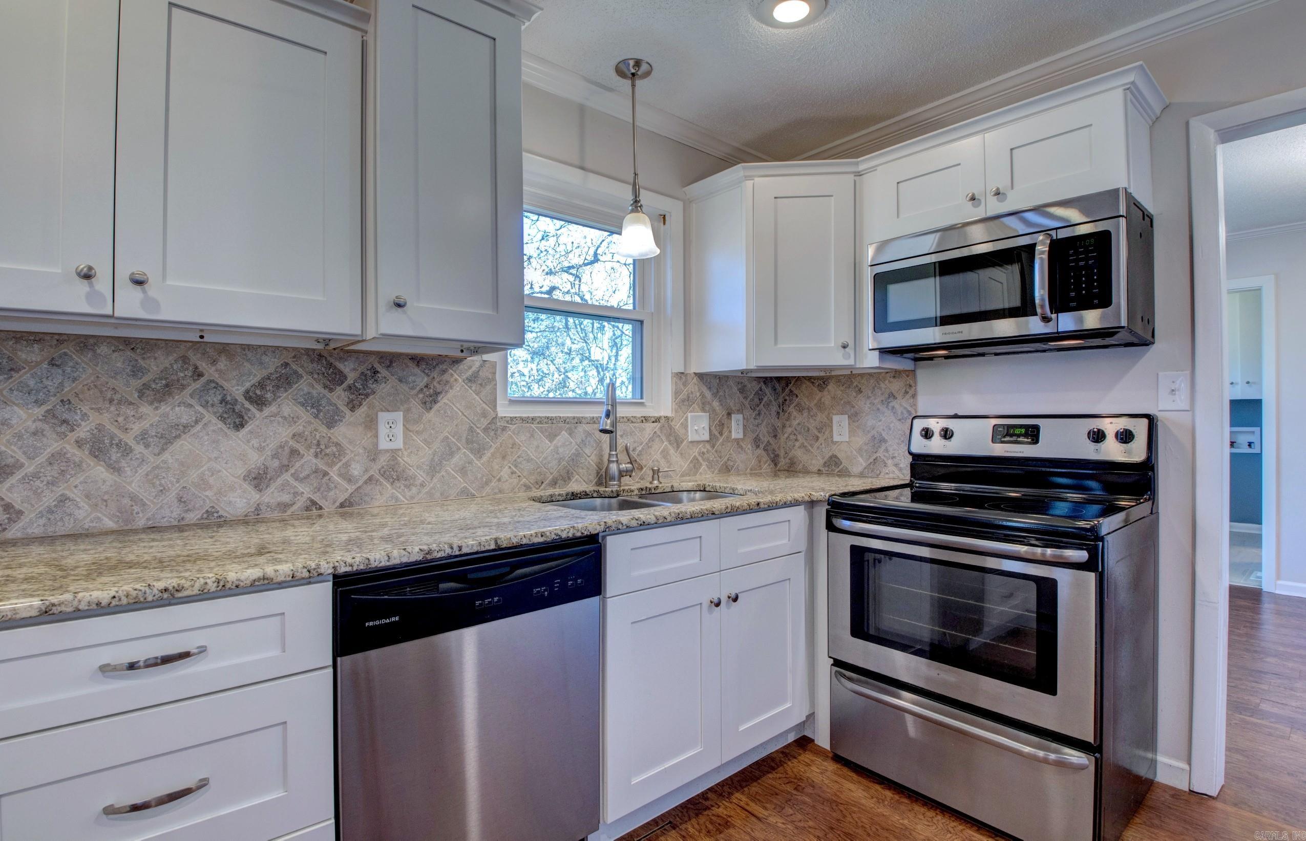 PIKE VIEW - Residential