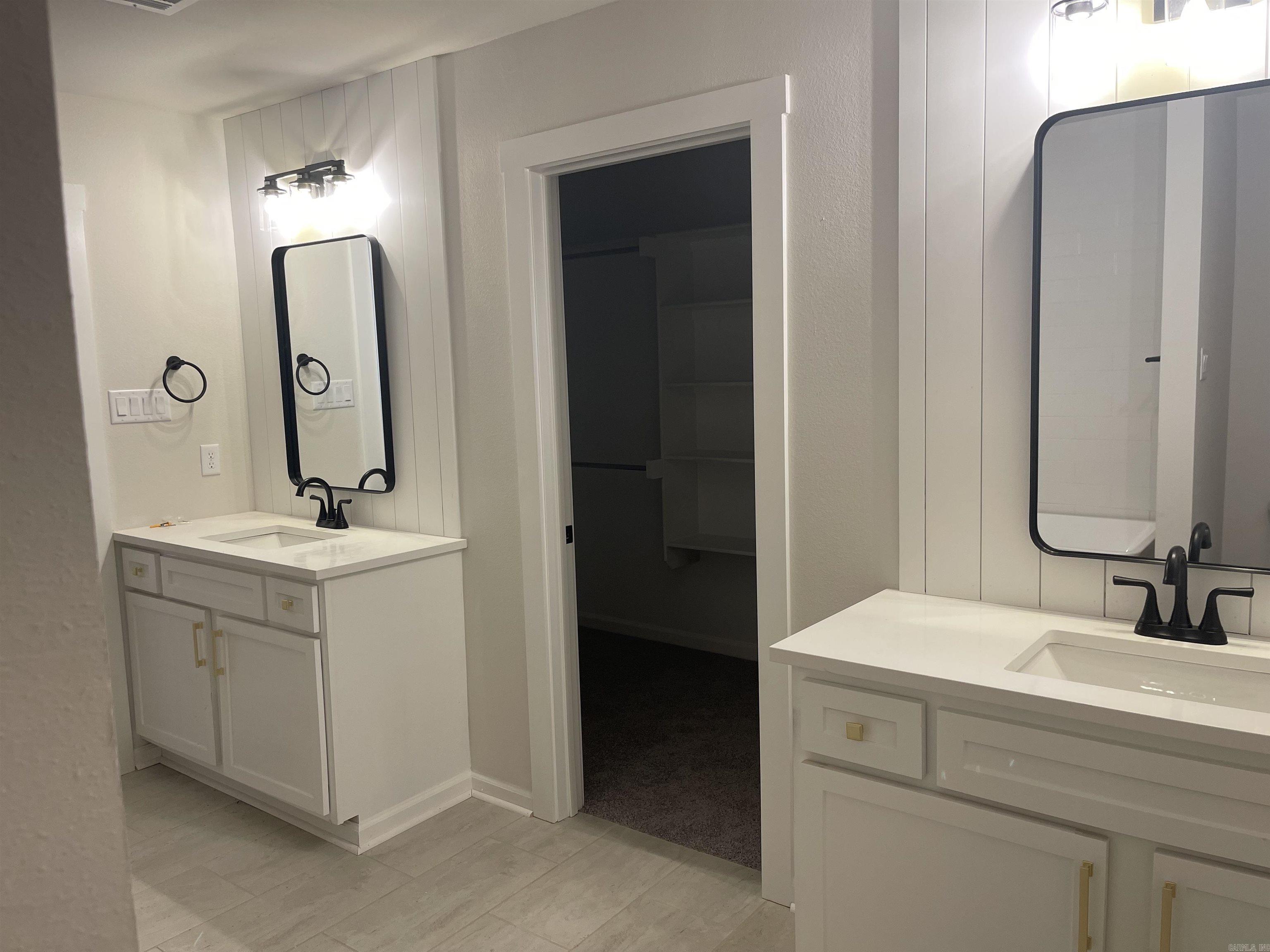 NATALIE'S PLACE - Residential