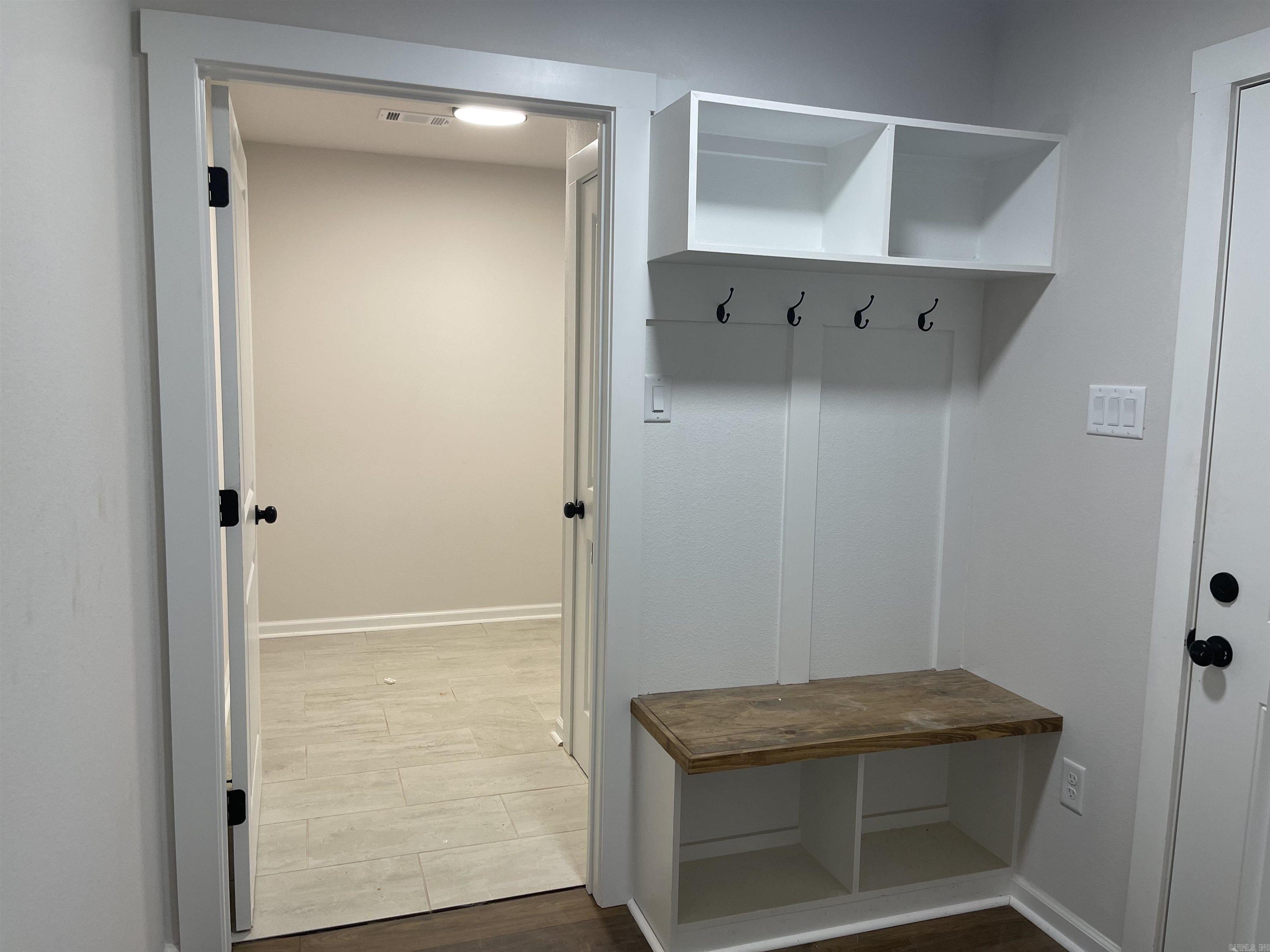 NATALIE'S PLACE - Residential