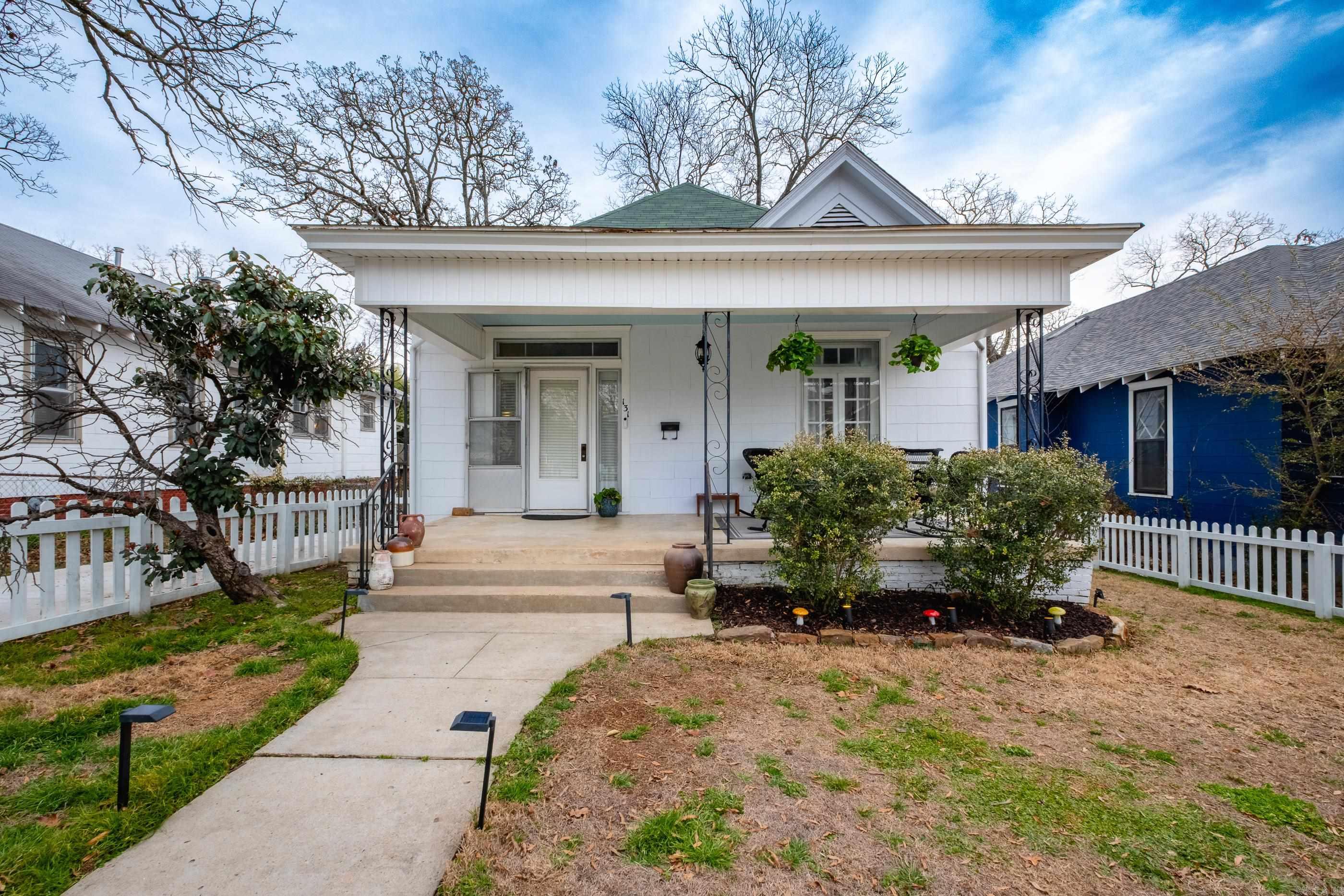 STIFFTS C S - Residential